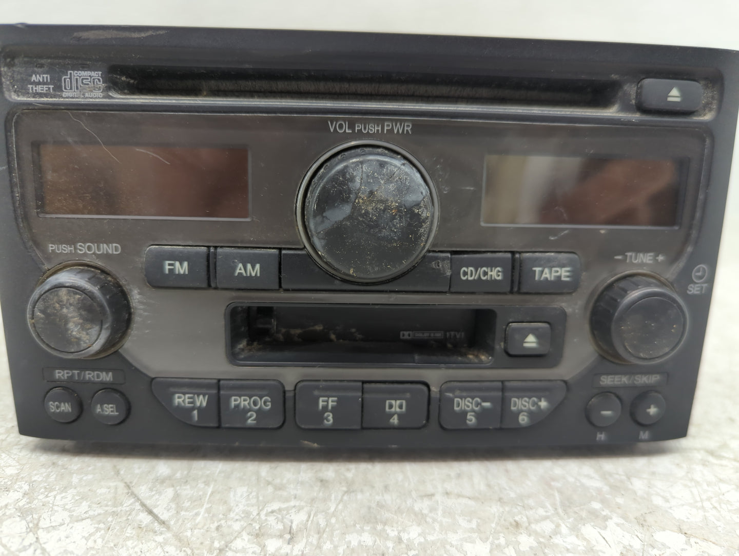 2003-2005 Honda Pilot Radio AM FM Cd Player Receiver Replacement P/N:39100-S9V-A110 Fits Fits 2003 2004 2005 OEM Used Auto P