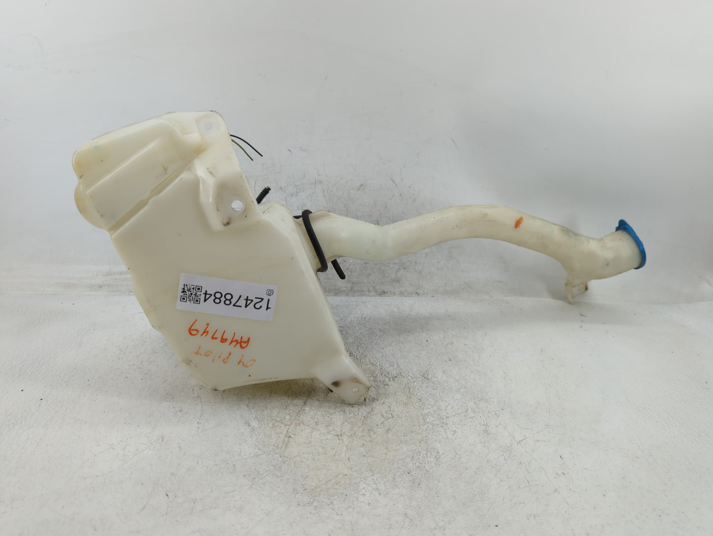 2003-2005 Honda Pilot Windshield Washer Fluid Reservoir Bottle Oem - Oemusedautoparts1.com