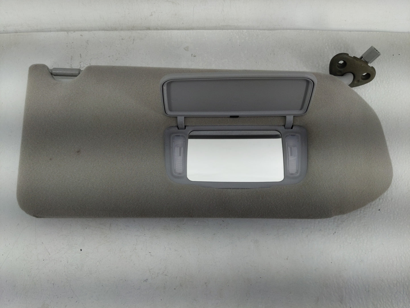 2003-2004 Honda Pilot Sun Visor Shade Replacement Passenger Right Mirror Fits Fits 2003 2004 OEM Used Auto Parts - Oemusedau