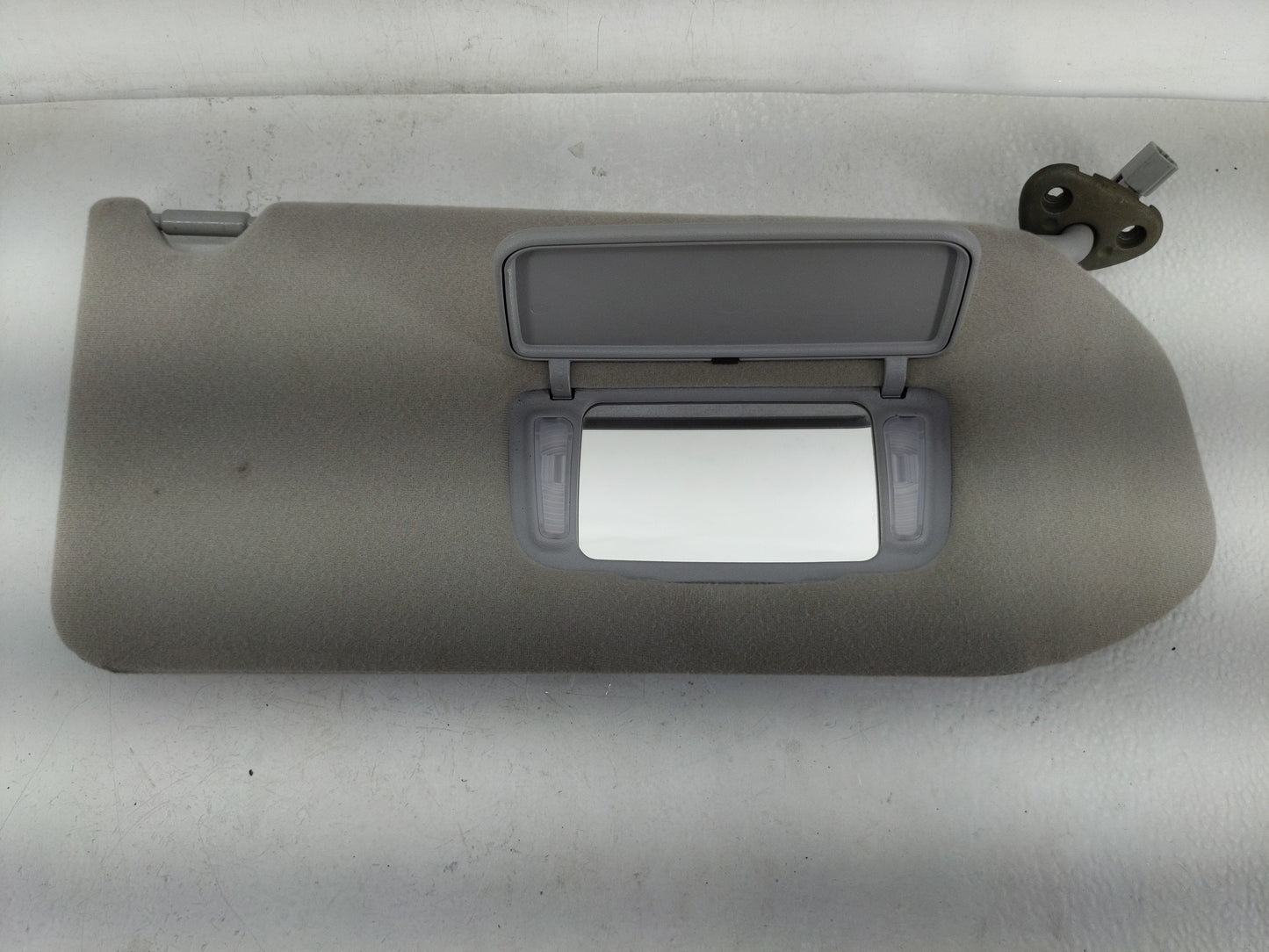 2003-2004 Honda Pilot Sun Visor Shade Replacement Passenger Right Mirror Fits Fits 2003 2004 OEM Used Auto Parts - Oemusedau