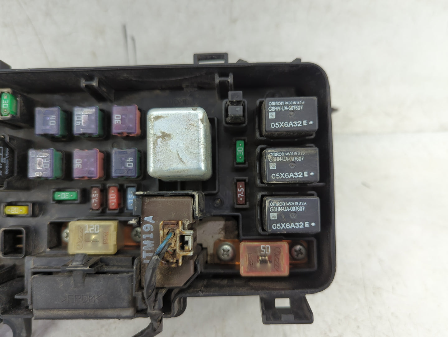 2004-2008 Honda Pilot Fusebox Fuse Box Panel Relay Module Fits Fits 2004 2005 2006 2007 2008 OEM Used Auto Parts - Oemusedau