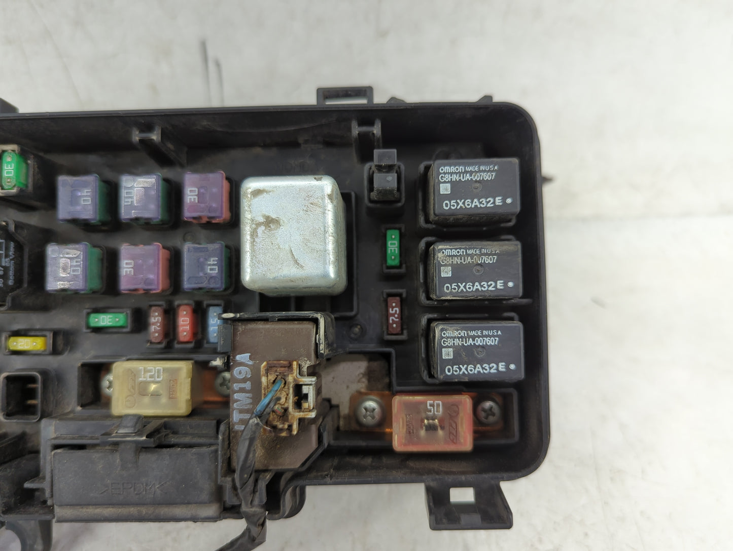 2004-2008 Honda Pilot Fusebox Fuse Box Panel Relay Module Fits Fits 2004 2005 2006 2007 2008 OEM Used Auto Parts - Oemusedau