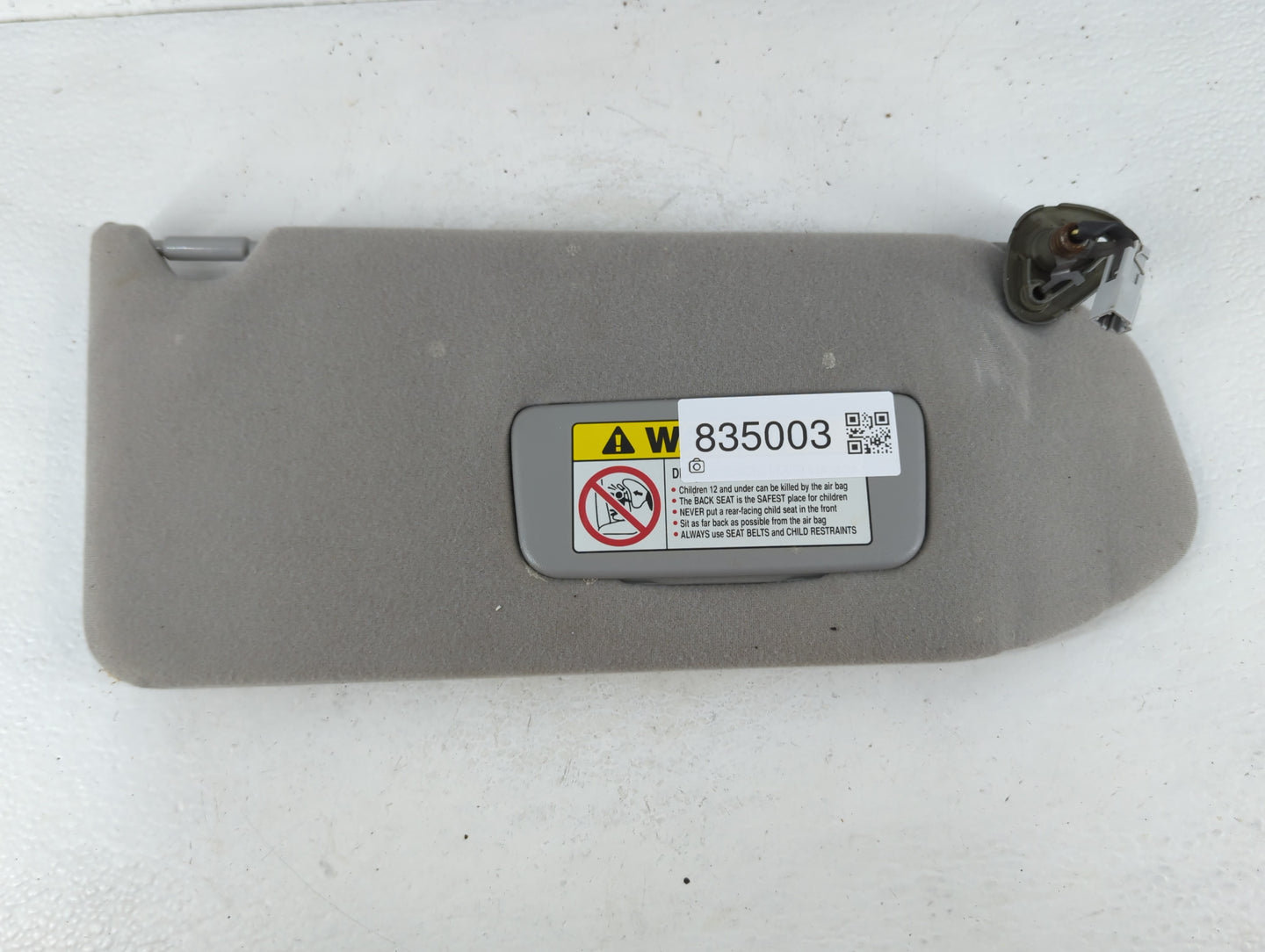 2003-2004 Honda Pilot Sun Visor Shade Replacement Passenger Right Mirror Fits Fits 2003 2004 OEM Used Auto Parts - Oemusedau