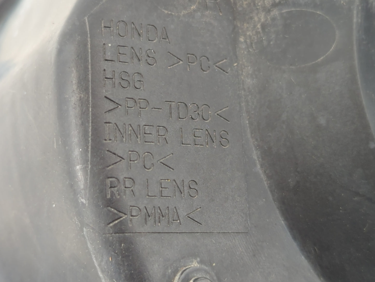 2003-2005 Honda Pilot Passenger Right Oem Head Light Headlight Lamp - Oemusedautoparts1.com