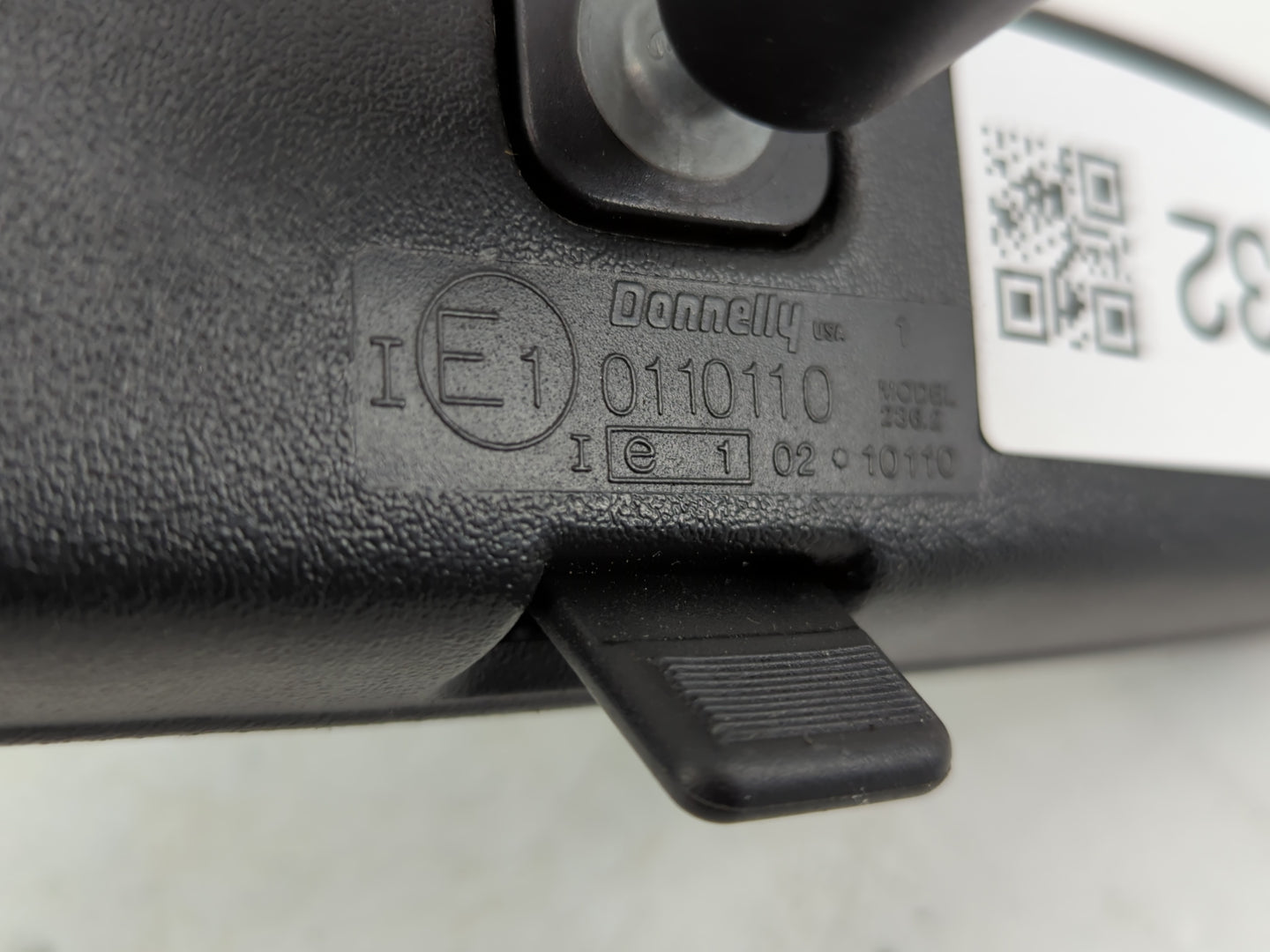 2003-2008 Honda Pilot Interior Rear View Mirror Replacement OEM P/N:E10110110 Fits OEM Used Auto Parts - Oemusedautoparts1.c