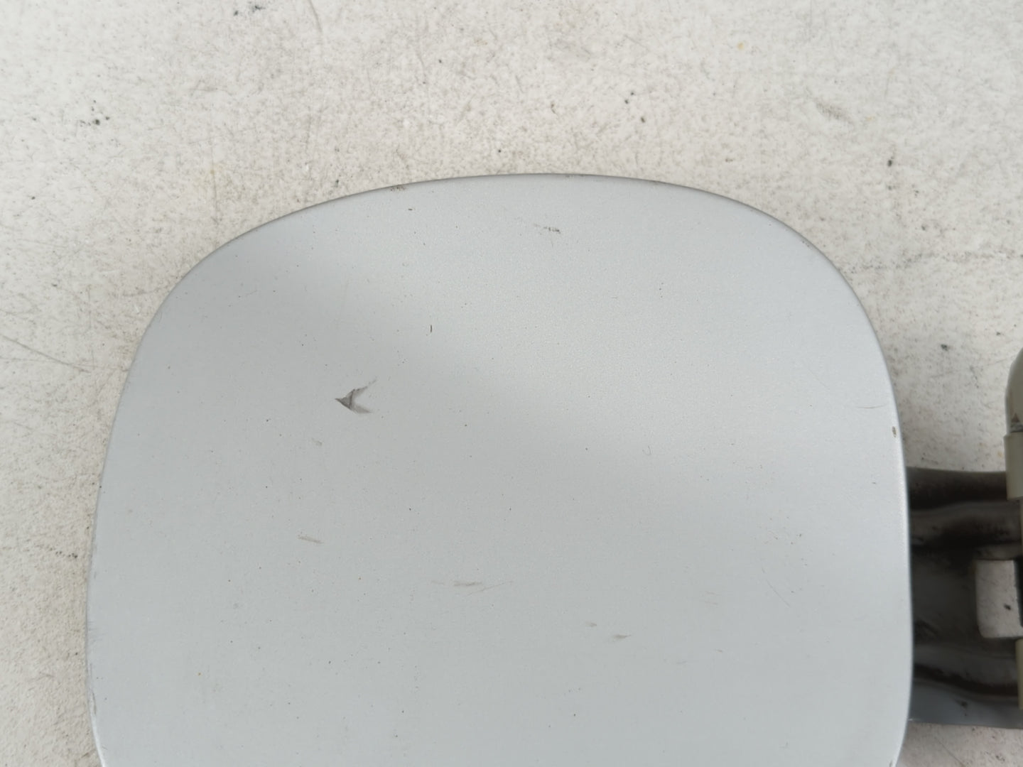 2004 Honda Pilot Fuel Tank Door Lid Gas Tank - Oemusedautoparts1.com