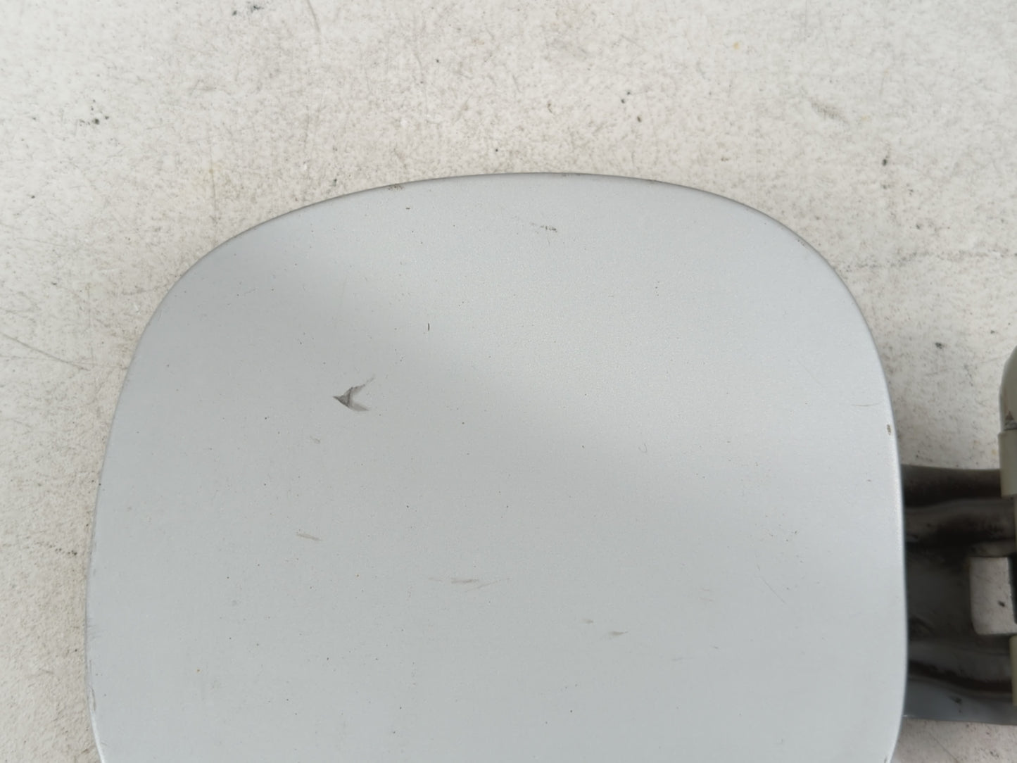 2004 Honda Pilot Fuel Tank Door Lid Gas Tank - Oemusedautoparts1.com
