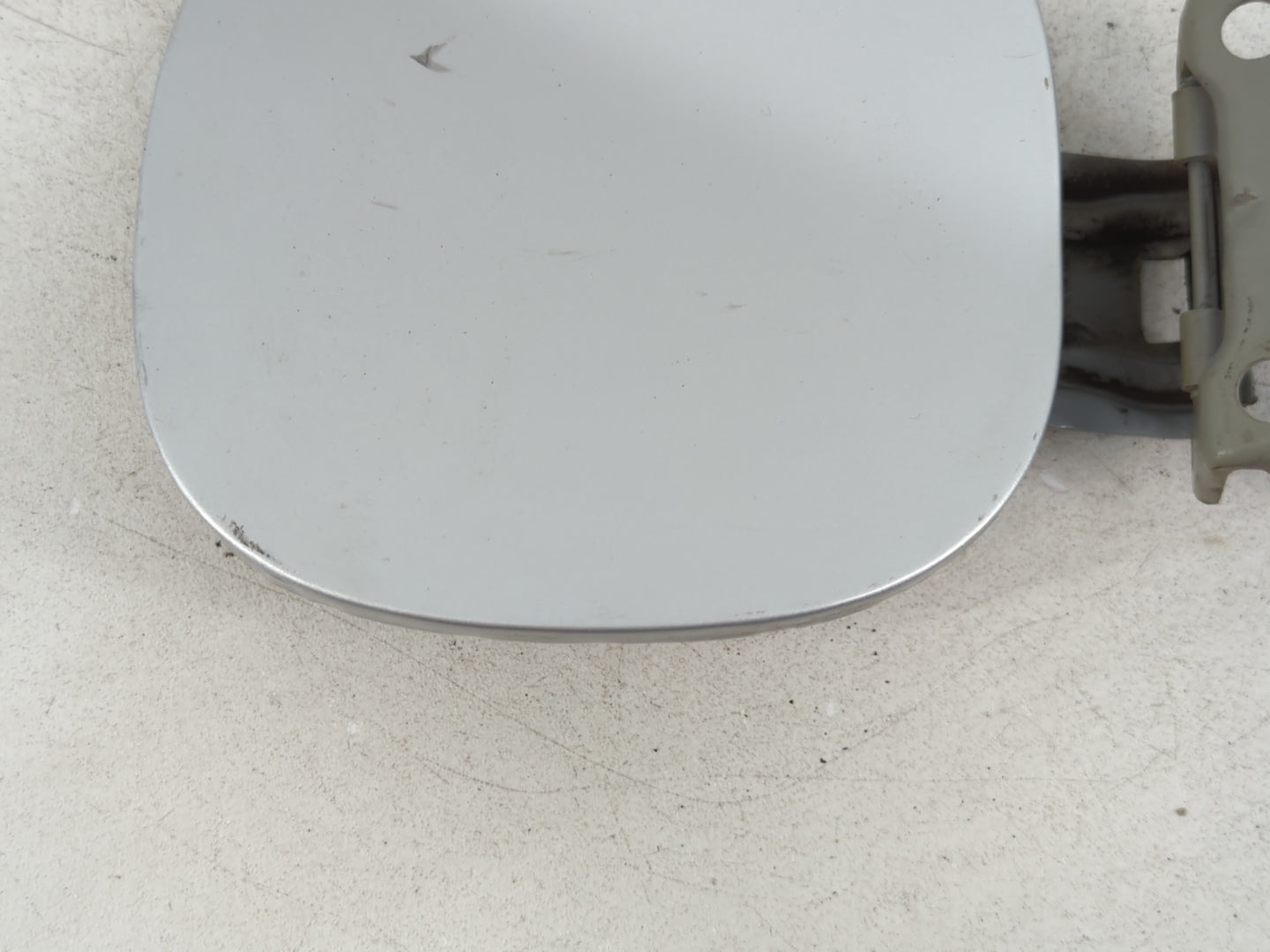 2004 Honda Pilot Fuel Tank Door Lid Gas Tank - Oemusedautoparts1.com