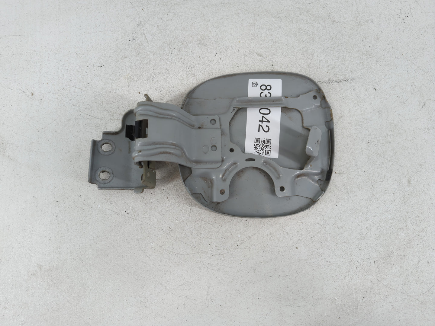 2004 Honda Pilot Fuel Tank Door Lid Gas Tank - Oemusedautoparts1.com
