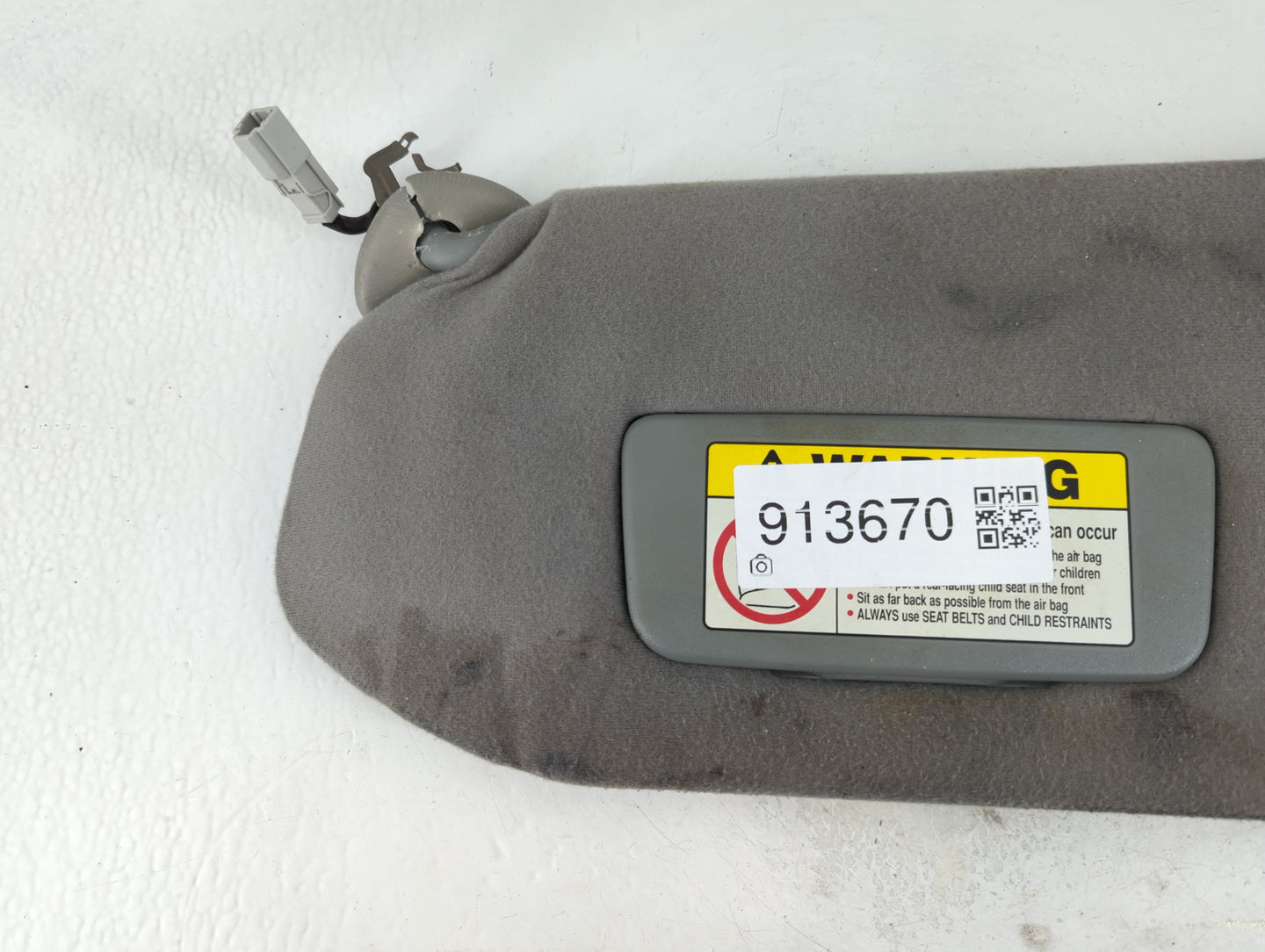 2003-2004 Honda Pilot Sun Visor Shade Replacement Driver Left Mirror Fits Fits 2003 2004 OEM Used Auto Parts - Oemusedautopa