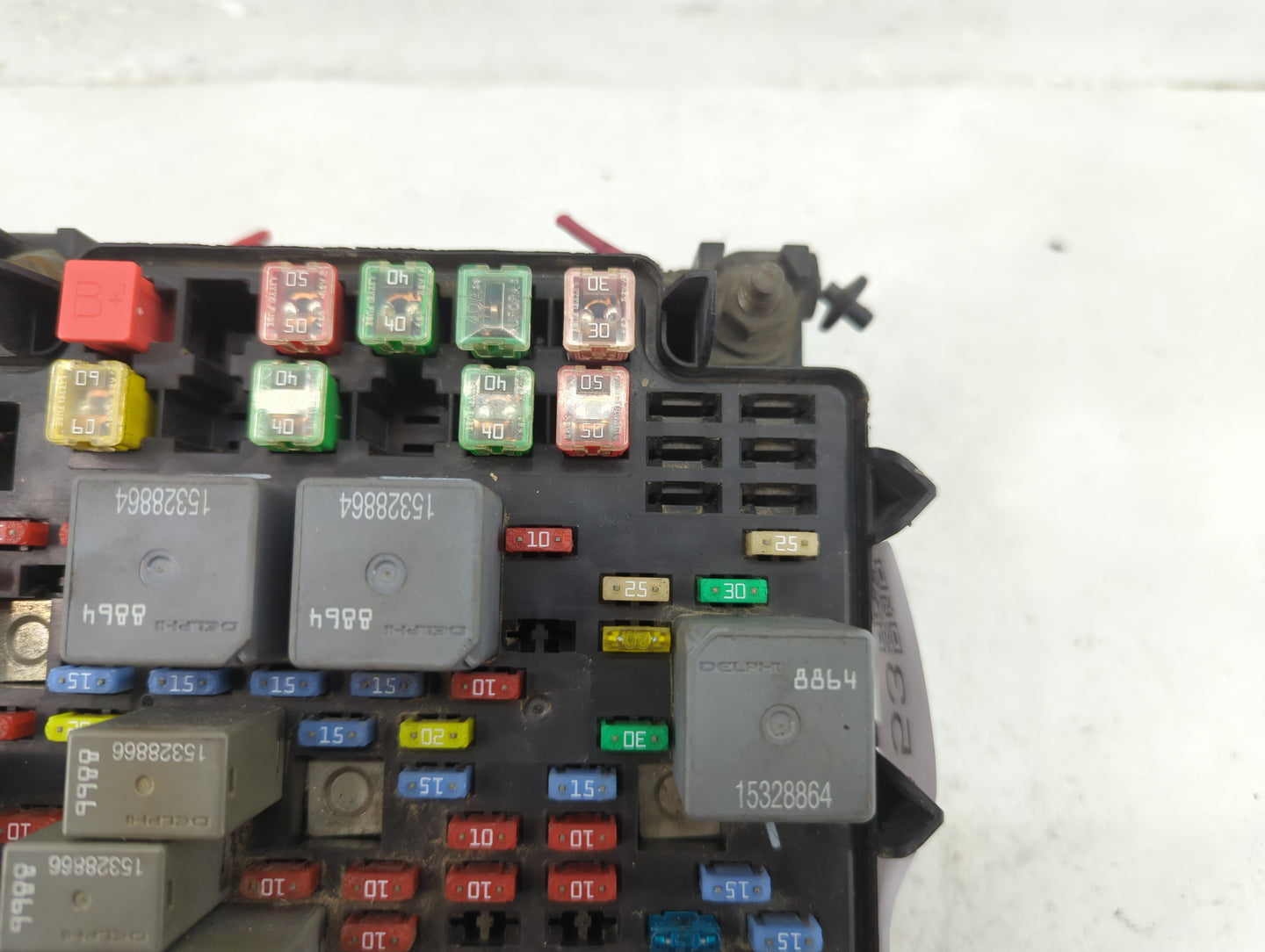 2004 Hummer H2 Fusebox Fuse Box Panel Relay Module P/N:15115615-02 Fits OEM Used Auto Parts - Oemusedautoparts1.com
