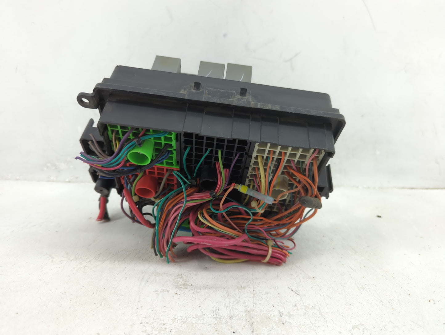 2004 Hummer H2 Fusebox Fuse Box Panel Relay Module P/N:15115615-02 Fits OEM Used Auto Parts - Oemusedautoparts1.com