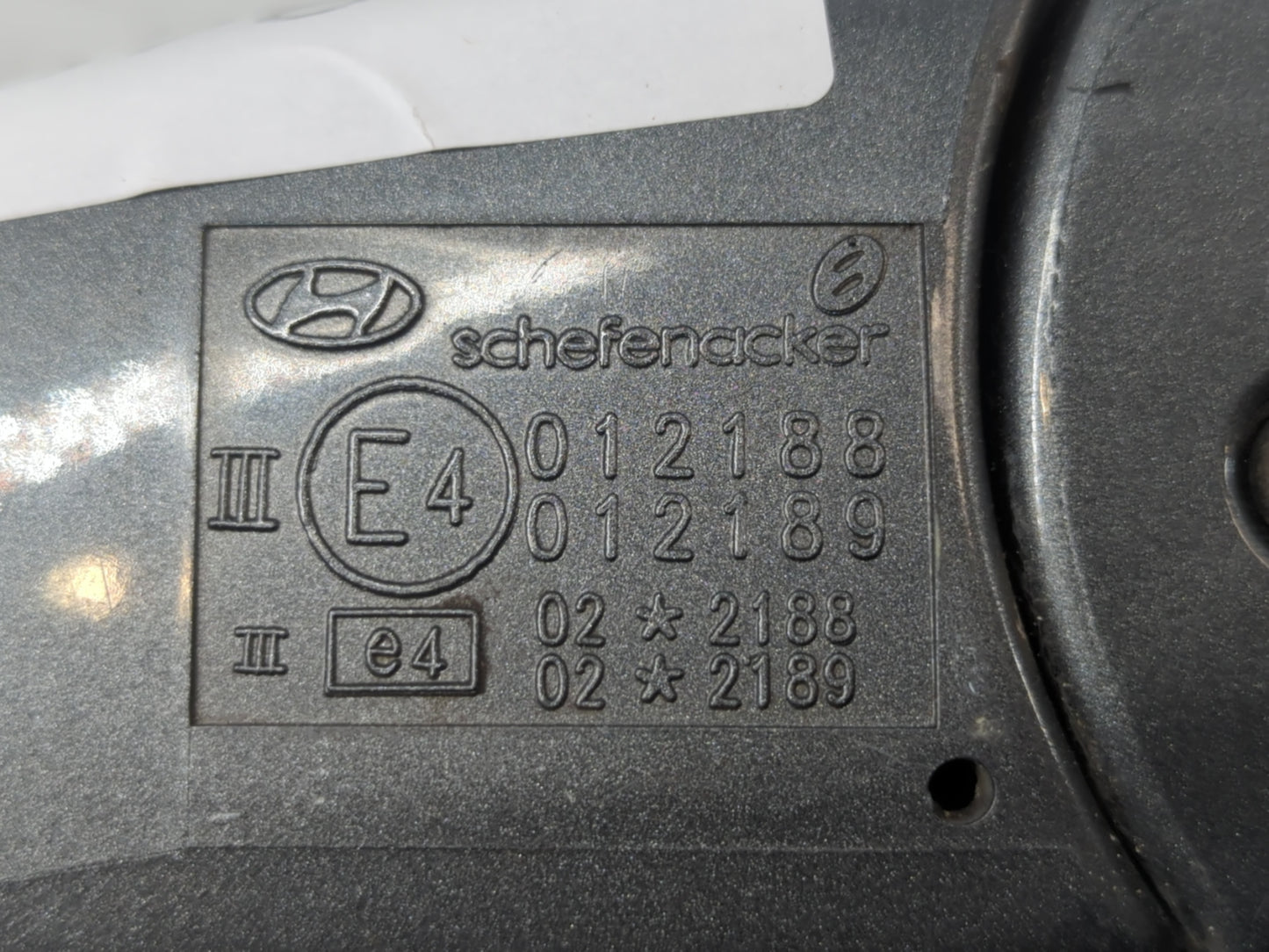 2002-2006 Hyundai Accent Passenger Side View Mirror - Right Door Mirror OEM Used - Oemusedautoparts1.com