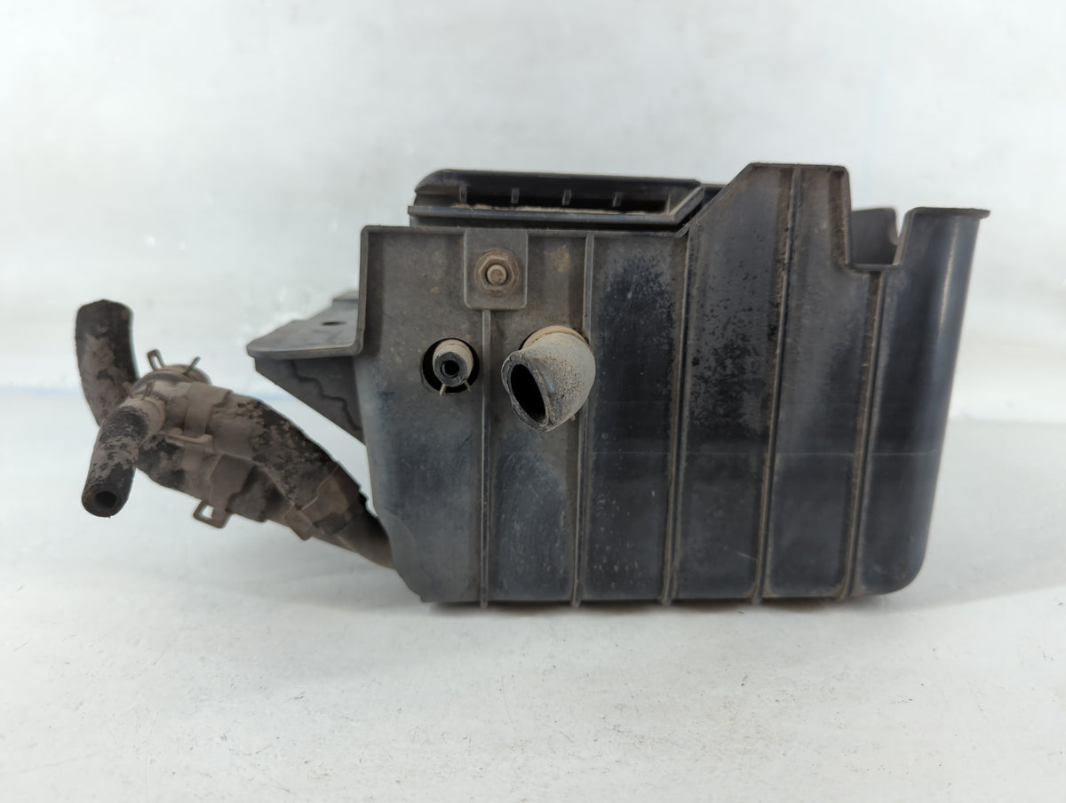 2000-2005 Hyundai Accent Radiator Coolant Overflow Expansion Tank Bottle 818357 - Oemusedautoparts1.com