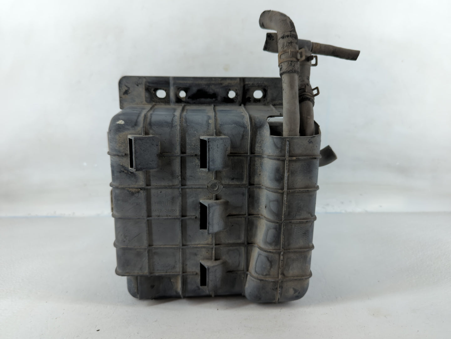 2000-2005 Hyundai Accent Radiator Coolant Overflow Expansion Tank Bottle - Oemusedautoparts1.com