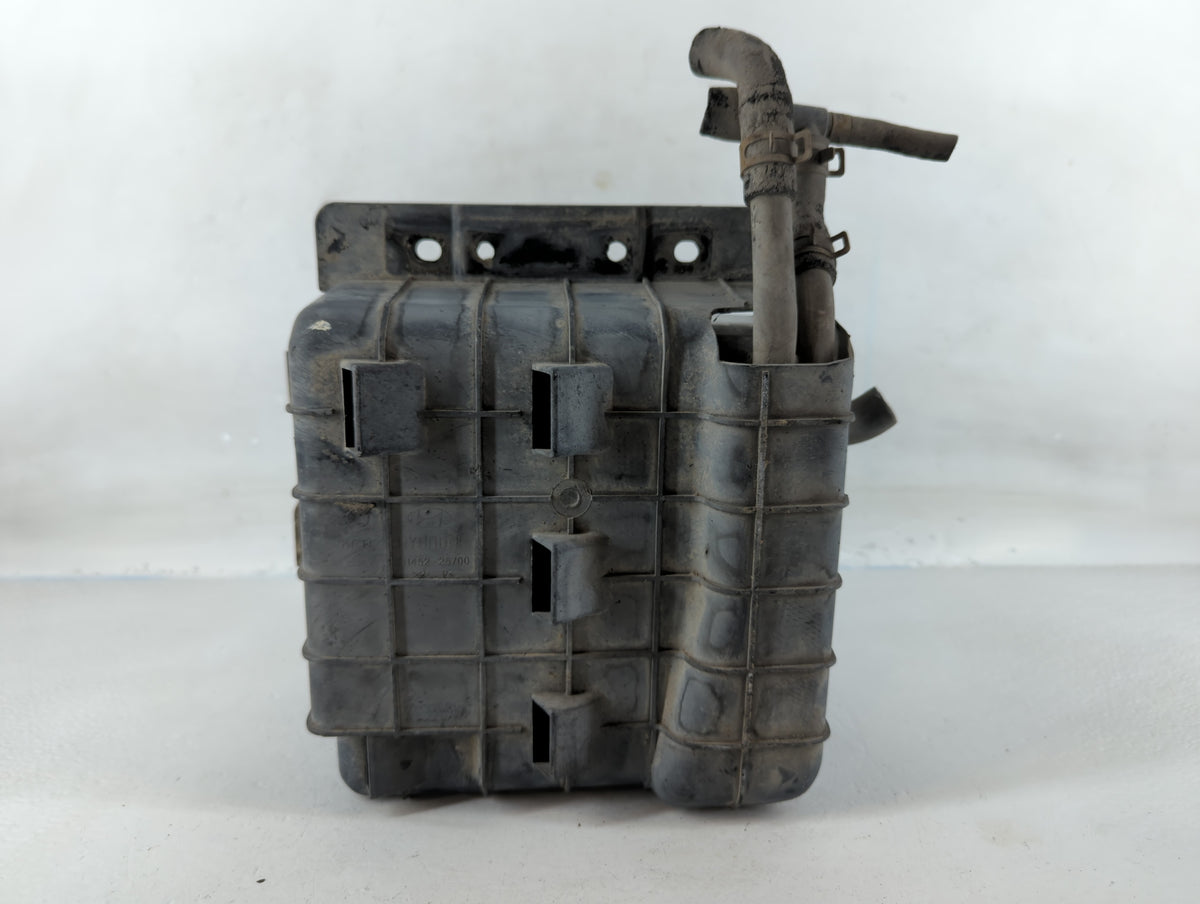 2000-2005 Hyundai Accent Radiator Coolant Overflow Expansion Tank Bottle 818357 - Oemusedautoparts1.com