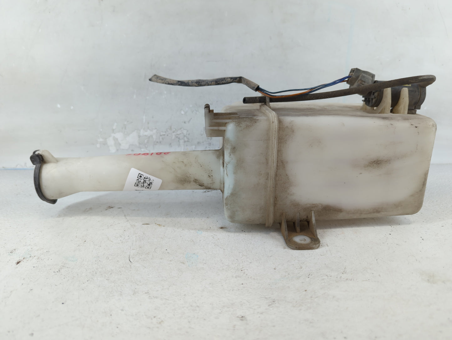 2000-2006 Hyundai Accent Windshield Washer Fluid Reservoir Bottle Oem - Oemusedautoparts1.com