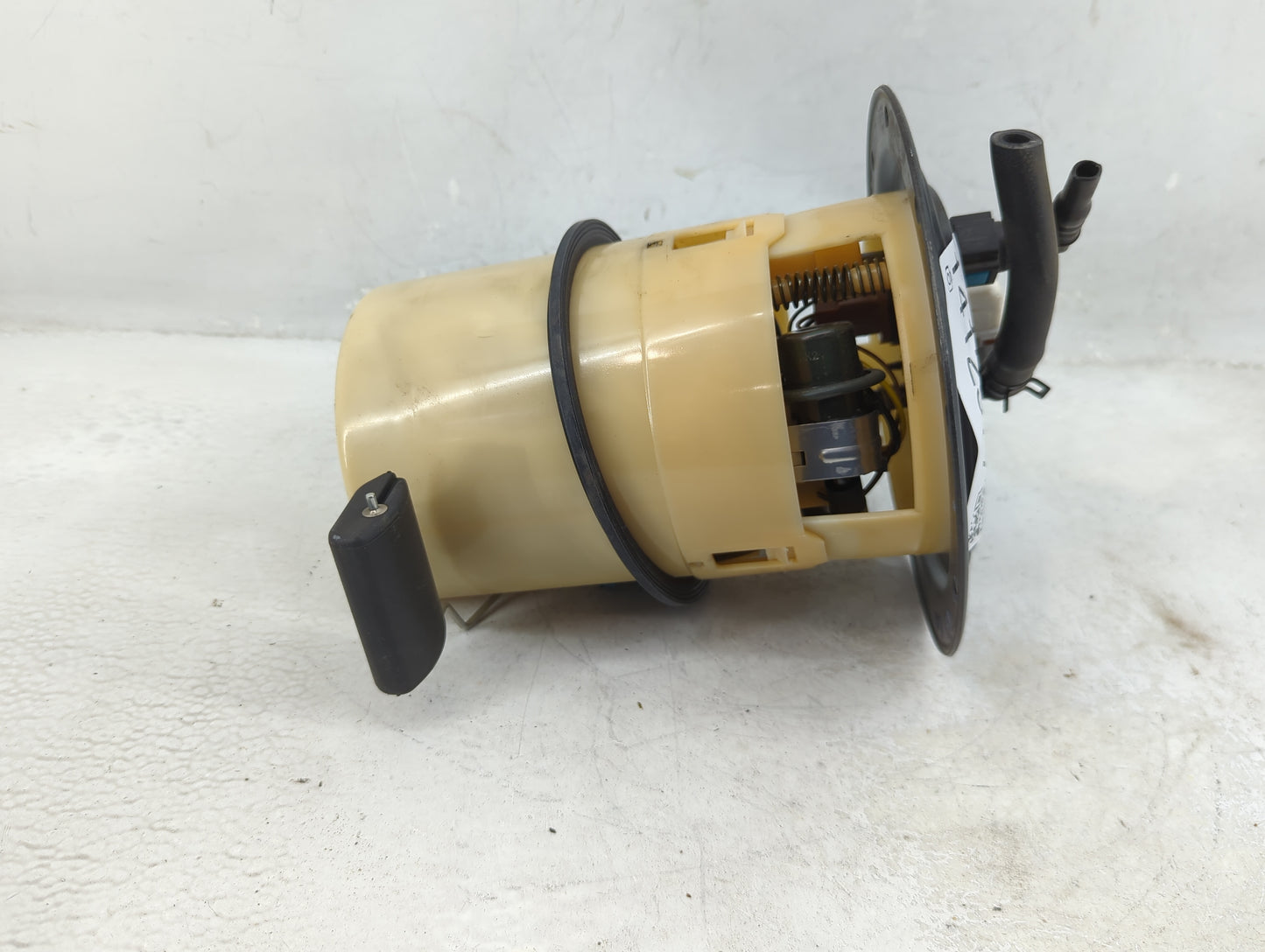 2004-2006 Hyundai Elantra Electrical Gas Fuel Pump Assembly - Oemusedautoparts1.com