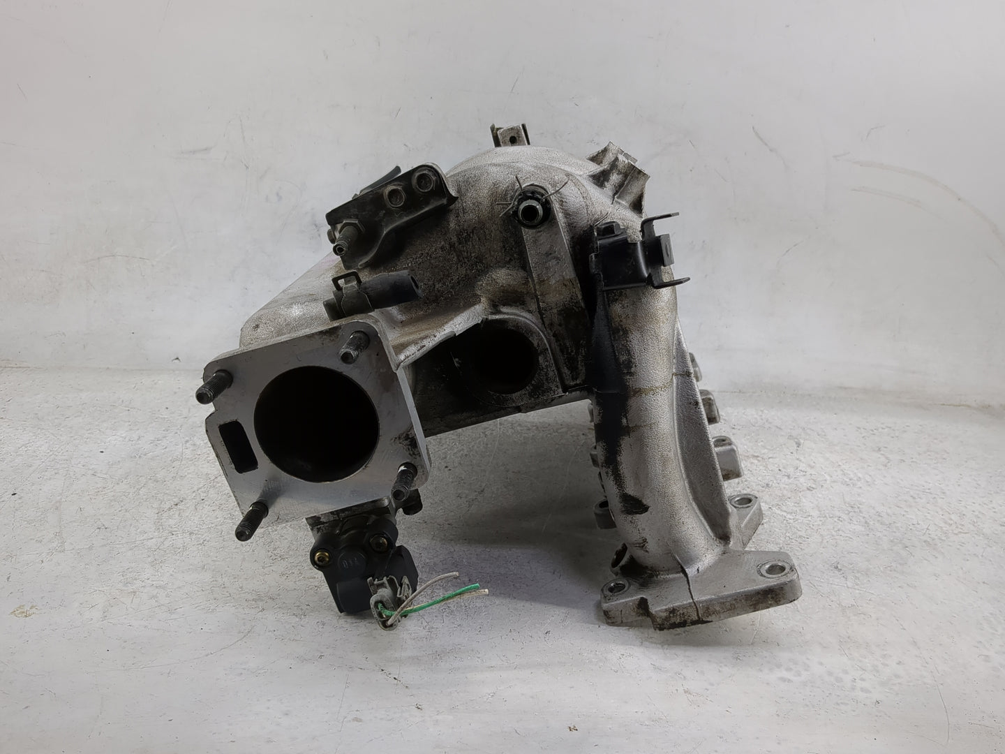 2004 Hyundai Elantra Air Intake Manifold Fits OEM Used Auto Parts - Oemusedautoparts1.com