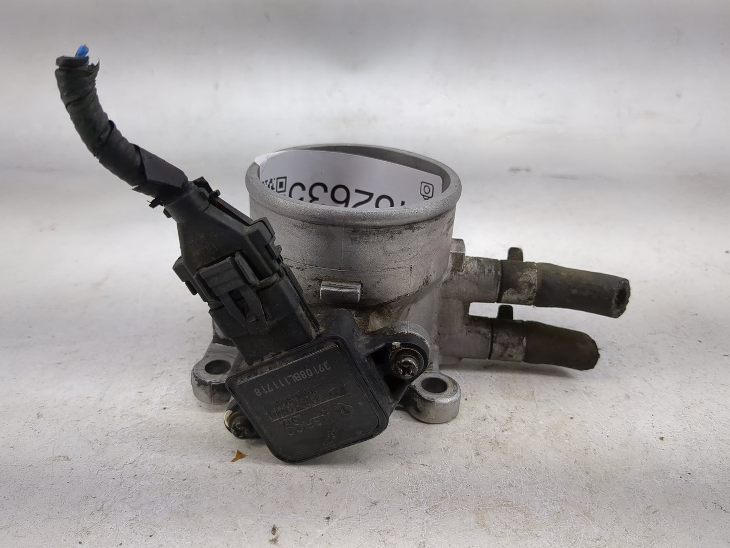 2004 Hyundai Elantra Throttle Body P/N:35170-22600 9600930002, 39108BL111718 Fits OEM Used Auto Parts - Oemusedautoparts1.co