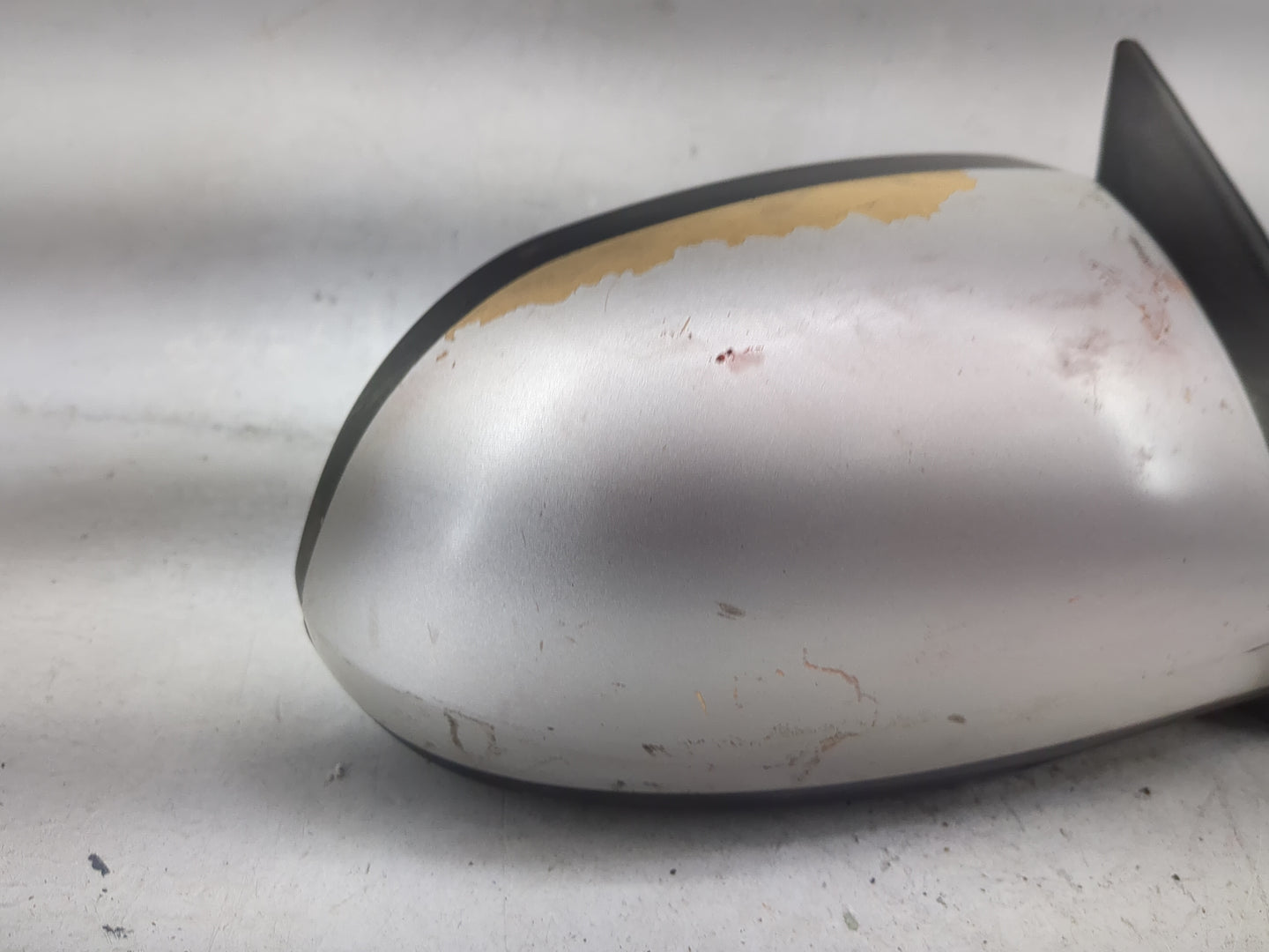 2001-2006 Hyundai Elantra Passenger Side View Mirror - Right Door Mirror OEM Used - Oemusedautoparts1.com