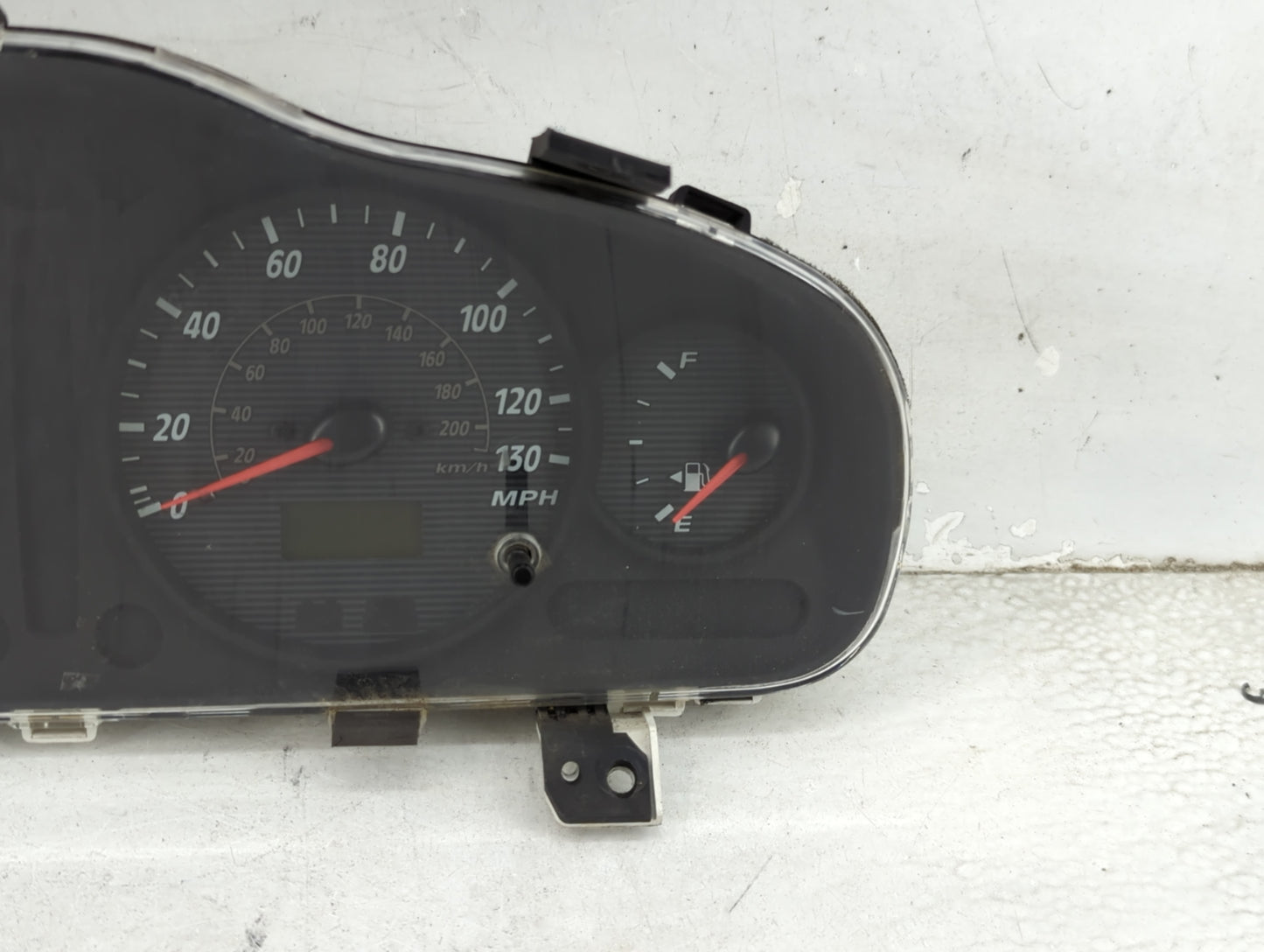 2003-2004 Hyundai Santa Fe Instrument Cluster Speedometer Gauges P/N:94001-26170 Miles: Fits Fits 2003 2004 OEM Used Auto Pa