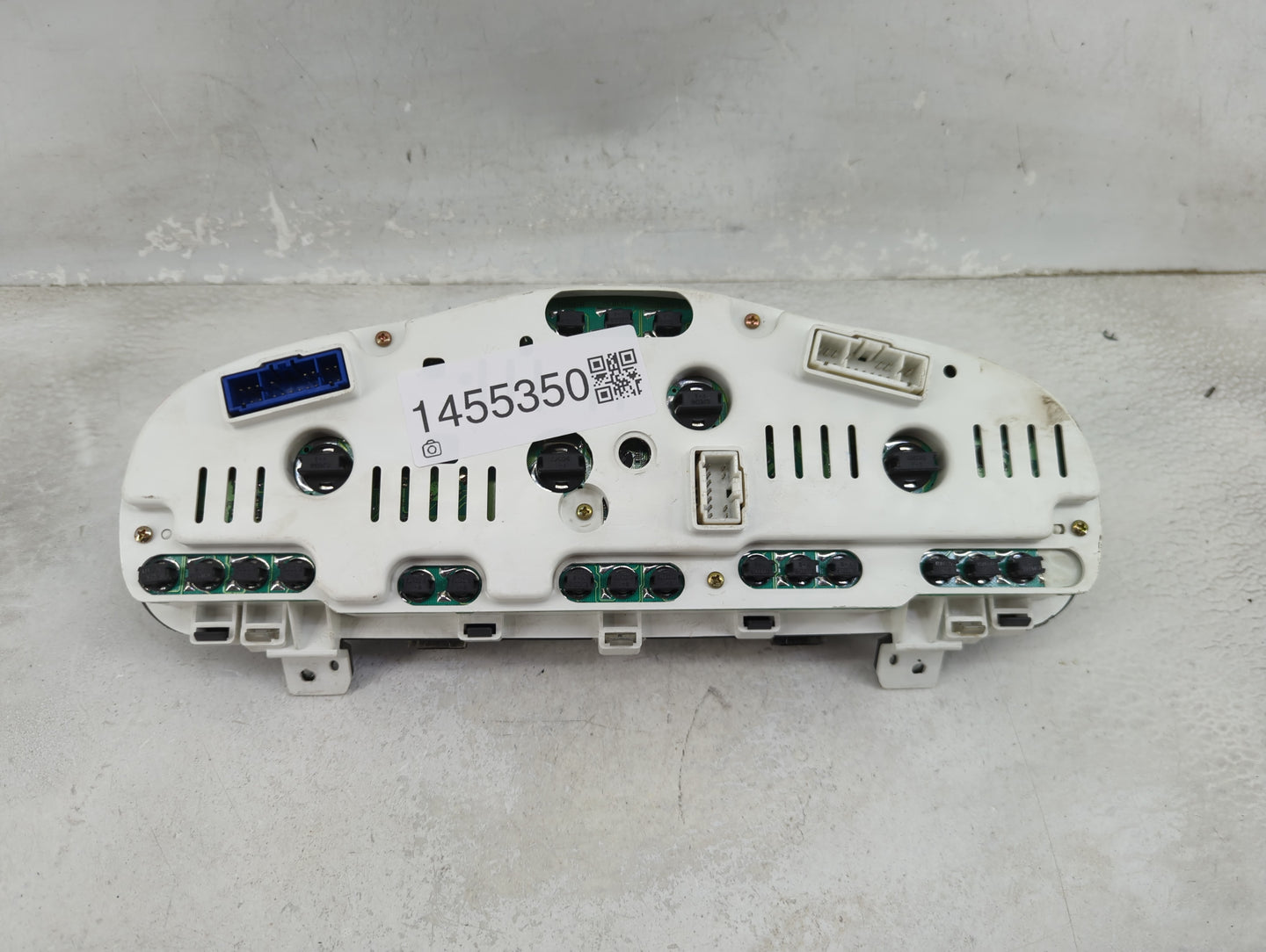2003-2004 Hyundai Santa Fe Instrument Cluster Speedometer Gauges P/N:94001-26170 Miles: Fits Fits 2003 2004 OEM Used Auto Pa