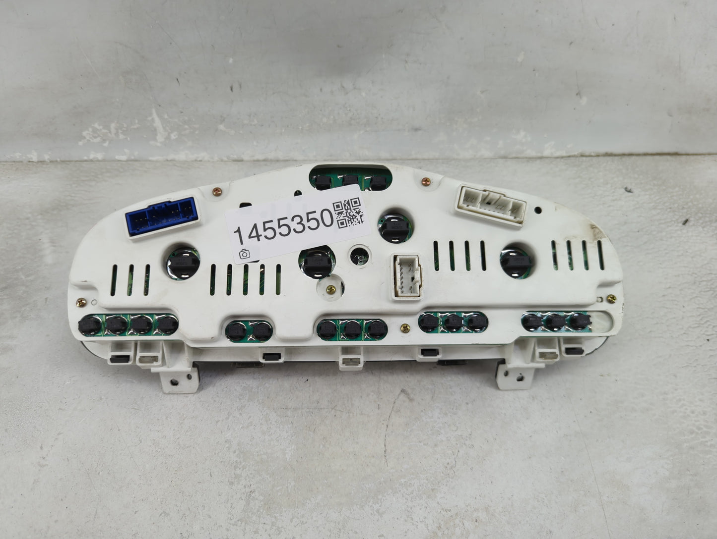 2003-2004 Hyundai Santa Fe Instrument Cluster Speedometer Gauges P/N:94001-26170 Miles: Fits Fits 2003 2004 OEM Used Auto Pa