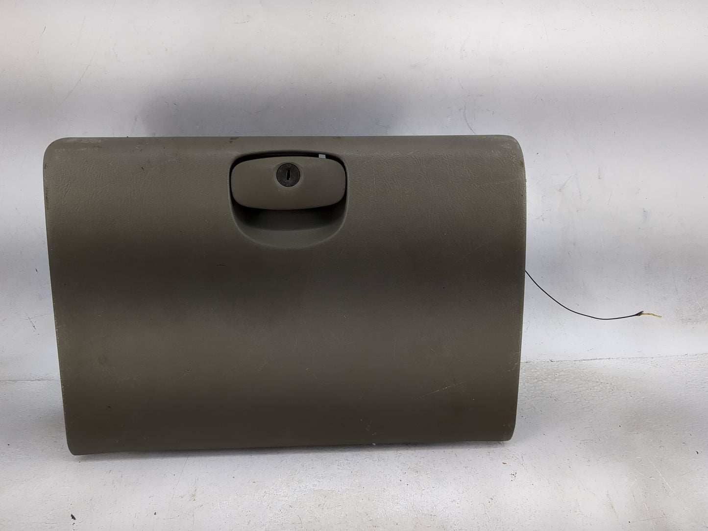 2004 Hyundai Santa Fe Passenger Glove Box Door Storage Compartment Brown - Oemusedautoparts1.com