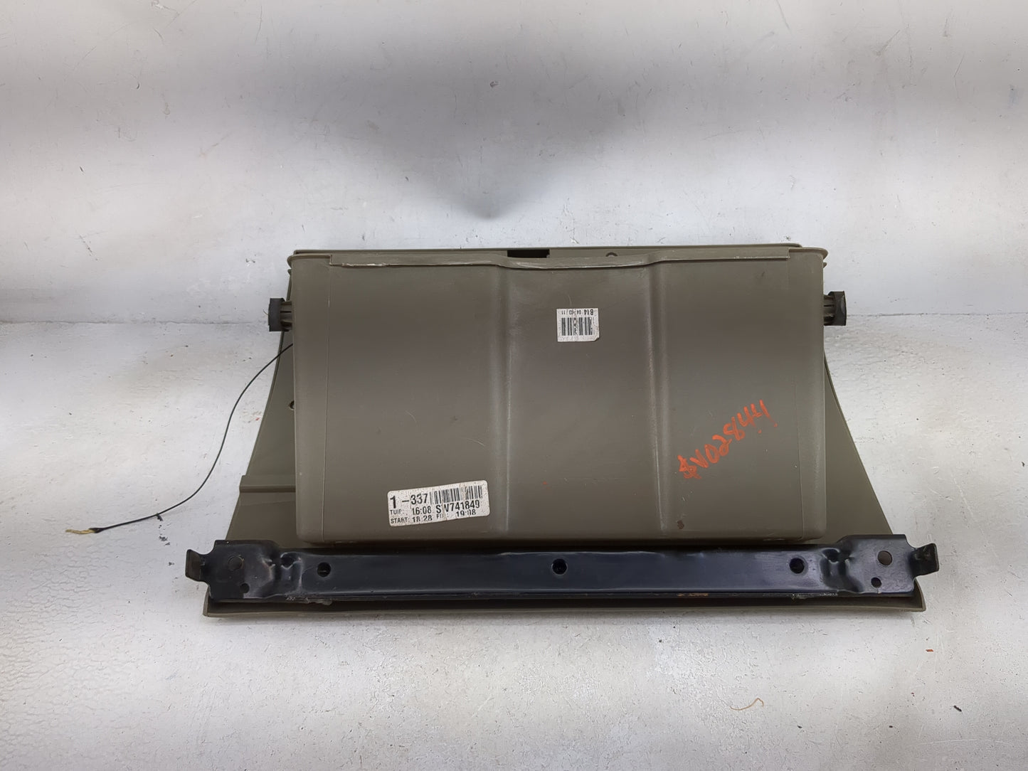 2004 Hyundai Santa Fe Passenger Glove Box Door Storage Compartment Brown - Oemusedautoparts1.com