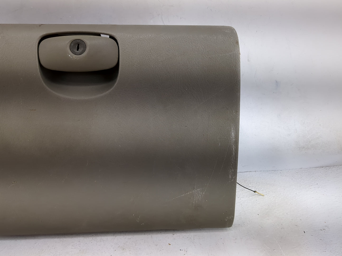 2004 Hyundai Santa Fe Passenger Glove Box Door Storage Compartment Brown - Oemusedautoparts1.com