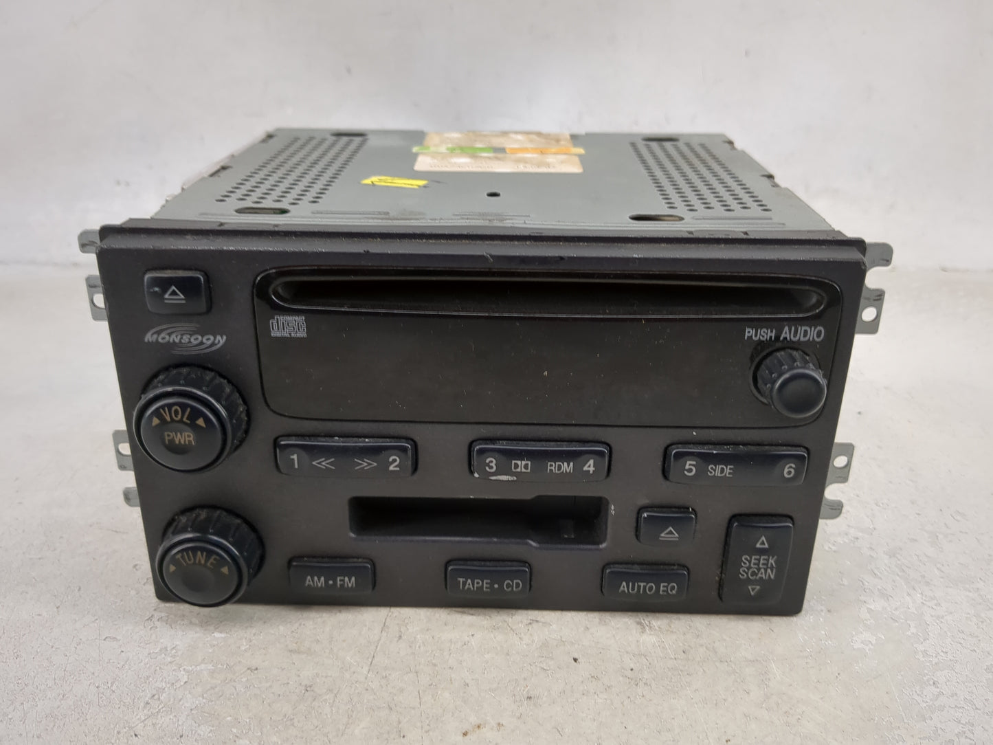 2001-2006 Hyundai Santa Fe Radio AM FM Cd Player Receiver Replacement P/N:12220029 B4096180-28900 Fits OEM Used Auto Parts -