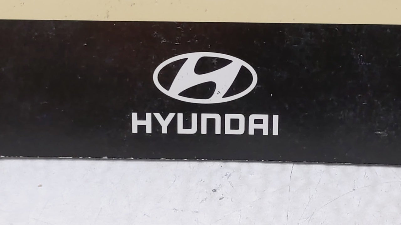 2004 Hyundai Santa Fe Owners Manual Book Guide OEM Used Auto Parts - Oemusedautoparts1.com
