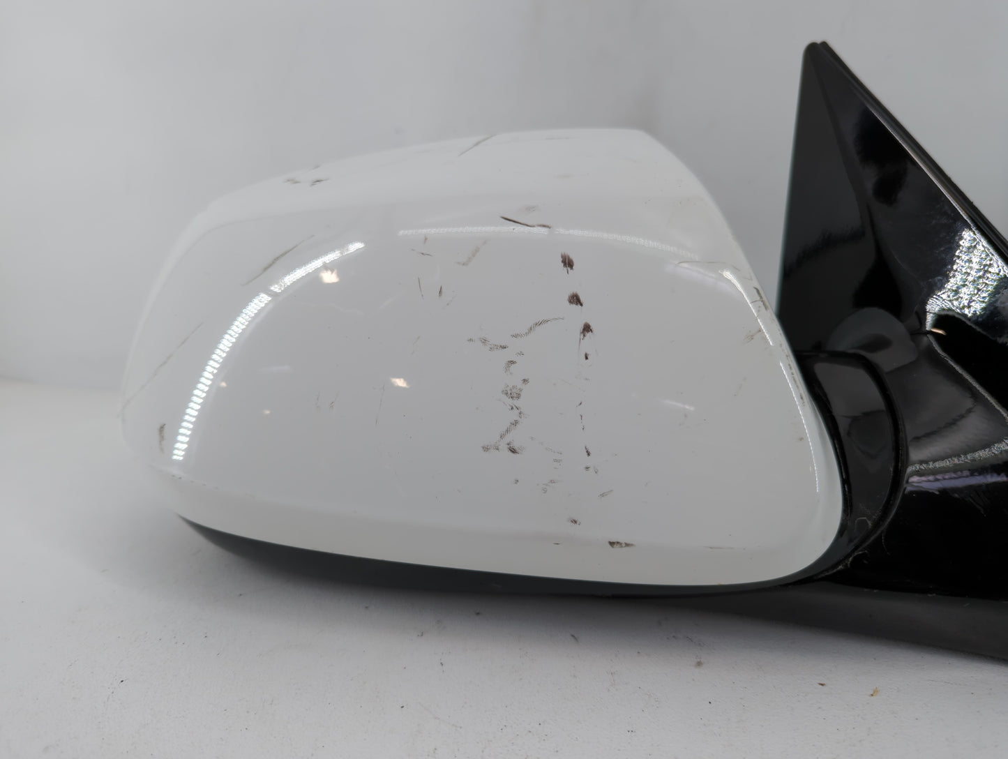 2001-2004 Hyundai Santa Fe Passenger Side View Mirror - Right Door Mirror OEM Used - Oemusedautoparts1.com