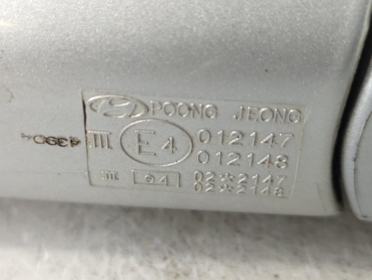 2001-2004 Hyundai Santa Fe Passenger Side View Mirror - Right Door Mirror OEM Used - Oemusedautoparts1.com