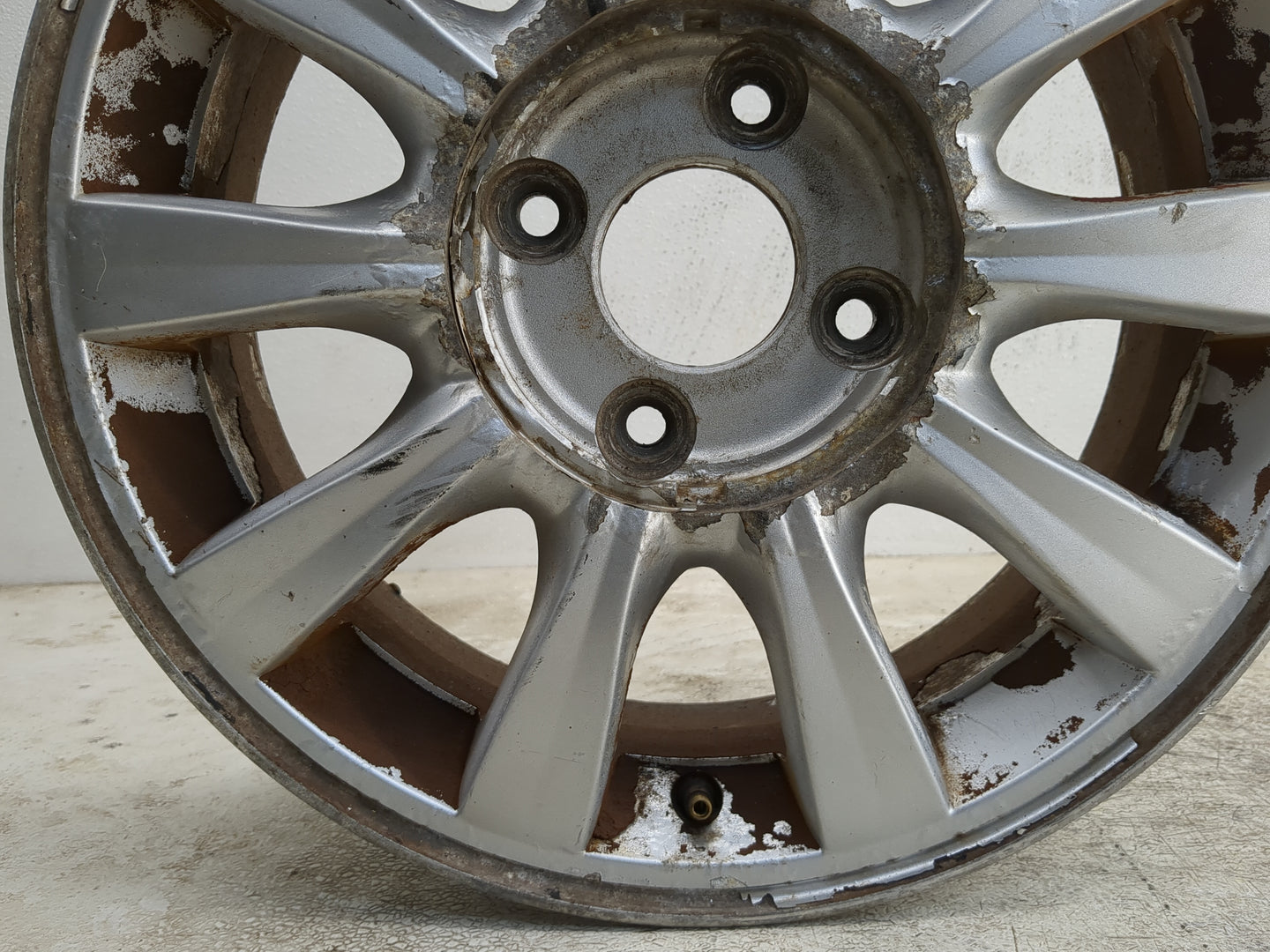 2002-2005 Hyundai Sonata Oem Wheel Rim - Oemusedautoparts1.com
