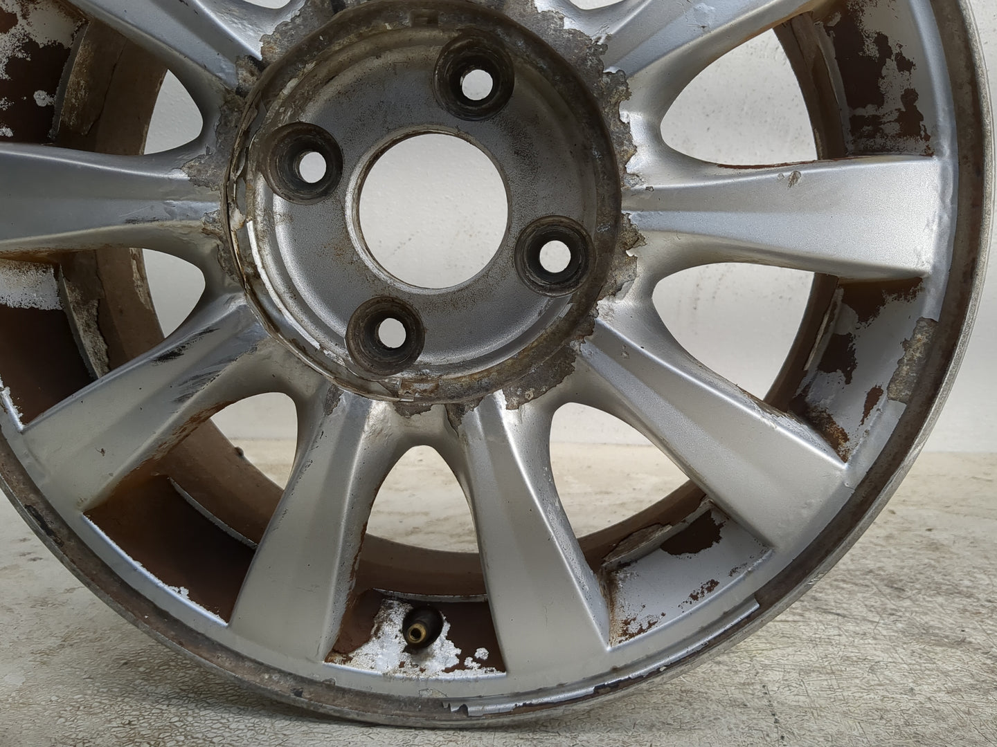 2002-2005 Hyundai Sonata Oem Wheel Rim - Oemusedautoparts1.com