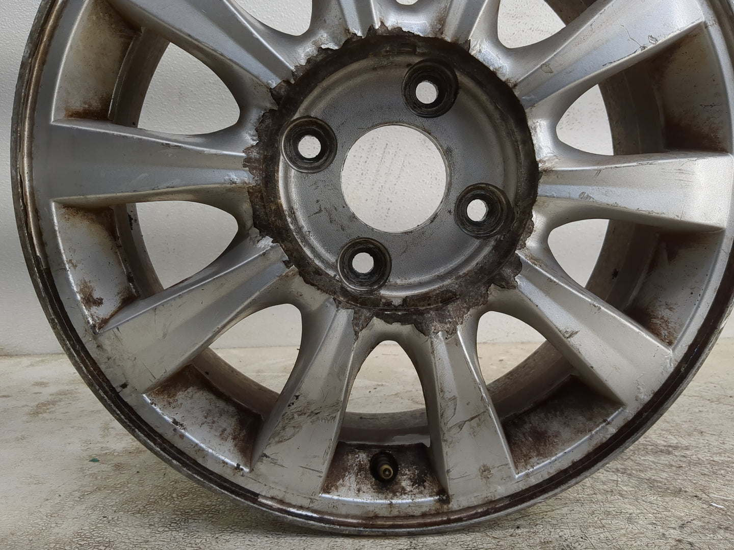 2002-2005 Hyundai Sonata Oem Wheel Rim - Oemusedautoparts1.com