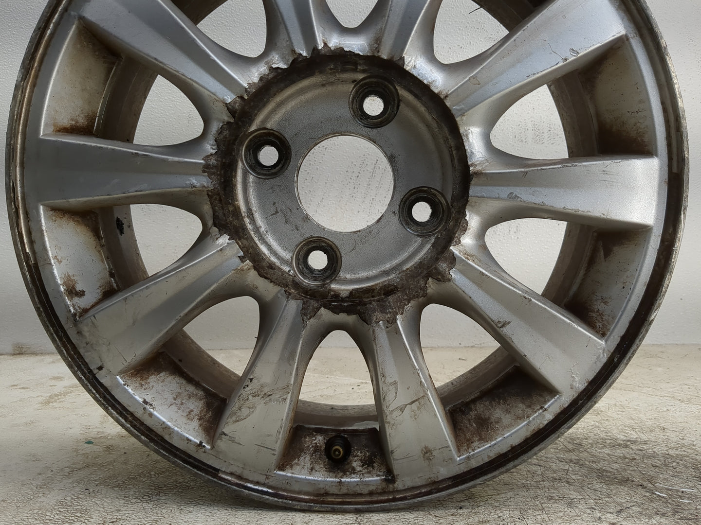 2002-2005 Hyundai Sonata Oem Wheel Rim - Oemusedautoparts1.com