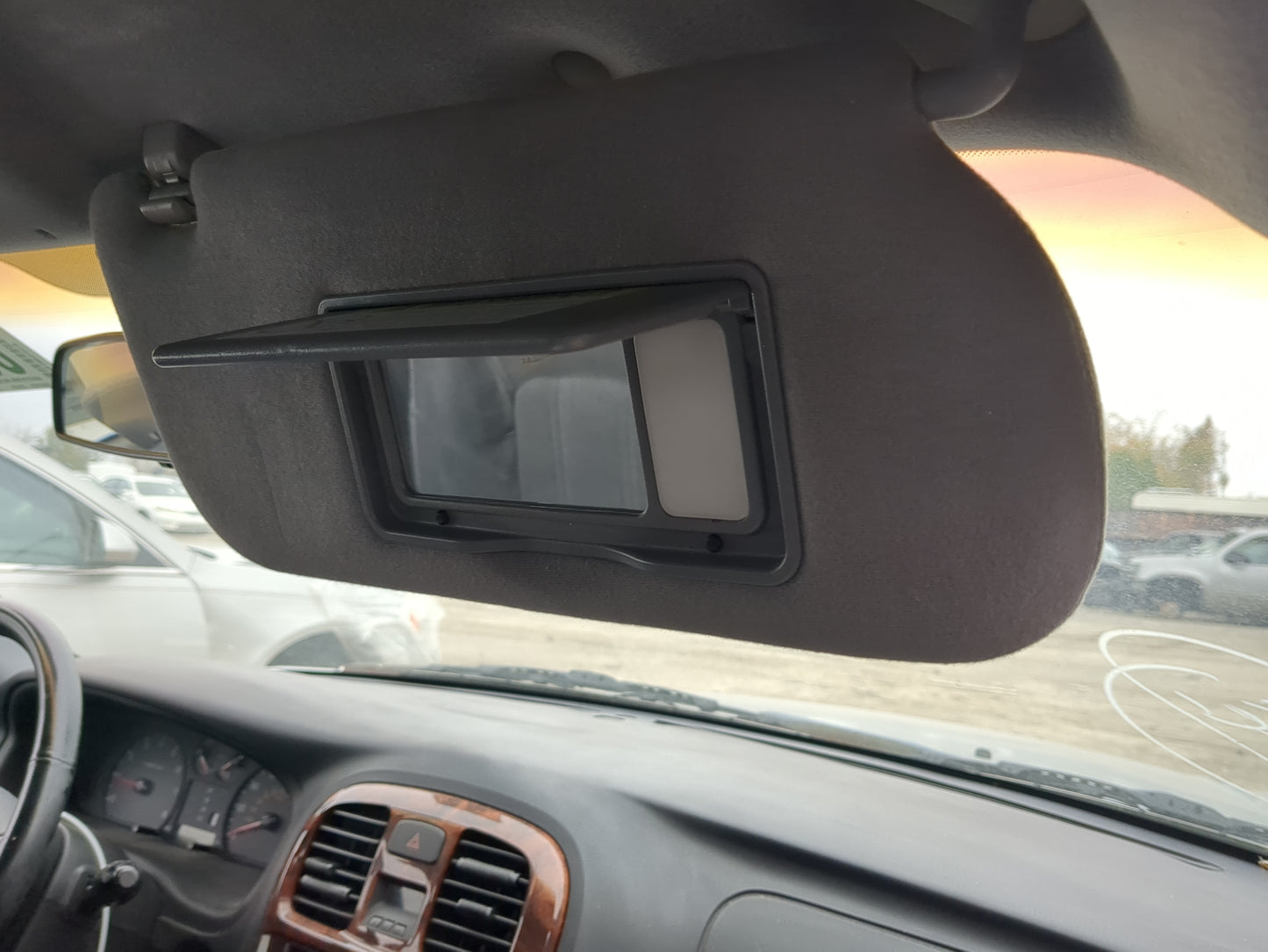 2002-2005 Hyundai Sonata Sun Visor Shade Replacement Passenger Right Mirror Fits Fits 2002 2003 2004 2005 OEM Used Auto Part