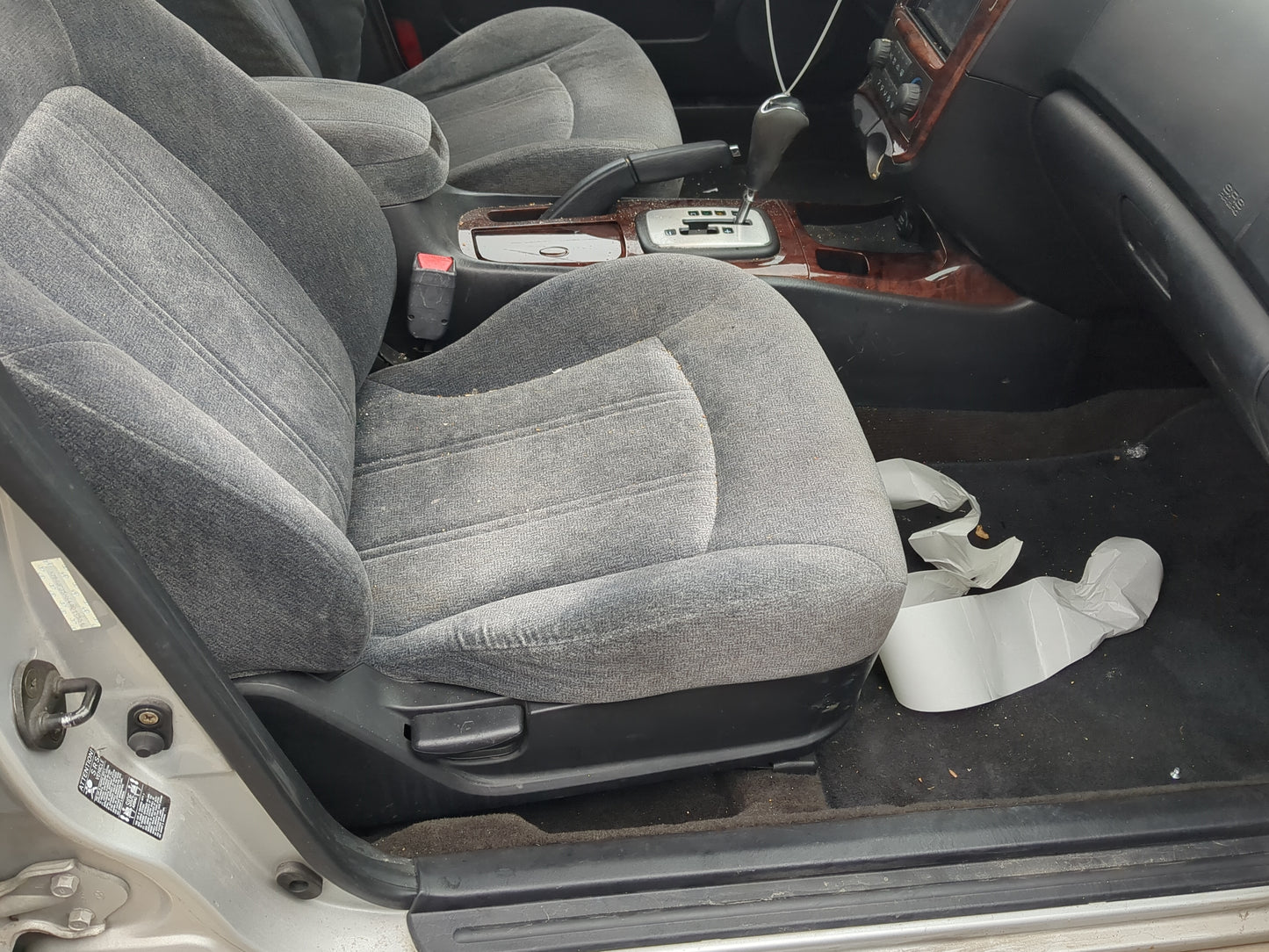 2002-2005 Hyundai Sonata Passenger Front Seat Oem - Oemusedautoparts1.com