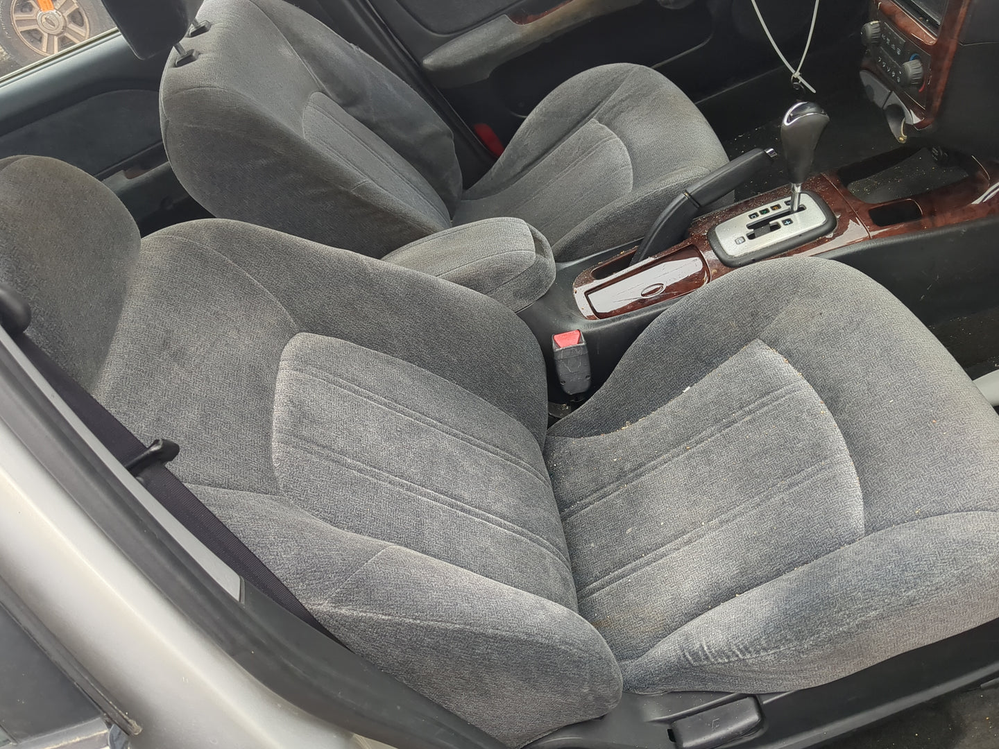 2002-2005 Hyundai Sonata Passenger Front Seat Oem 1211986 - Oemusedautoparts1.com
