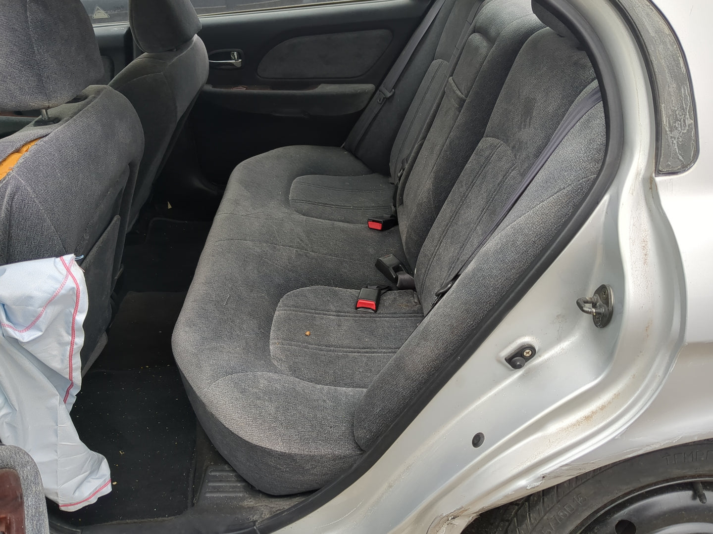 2004 Hyundai Sonata Rear Seat Oem - Oemusedautoparts1.com