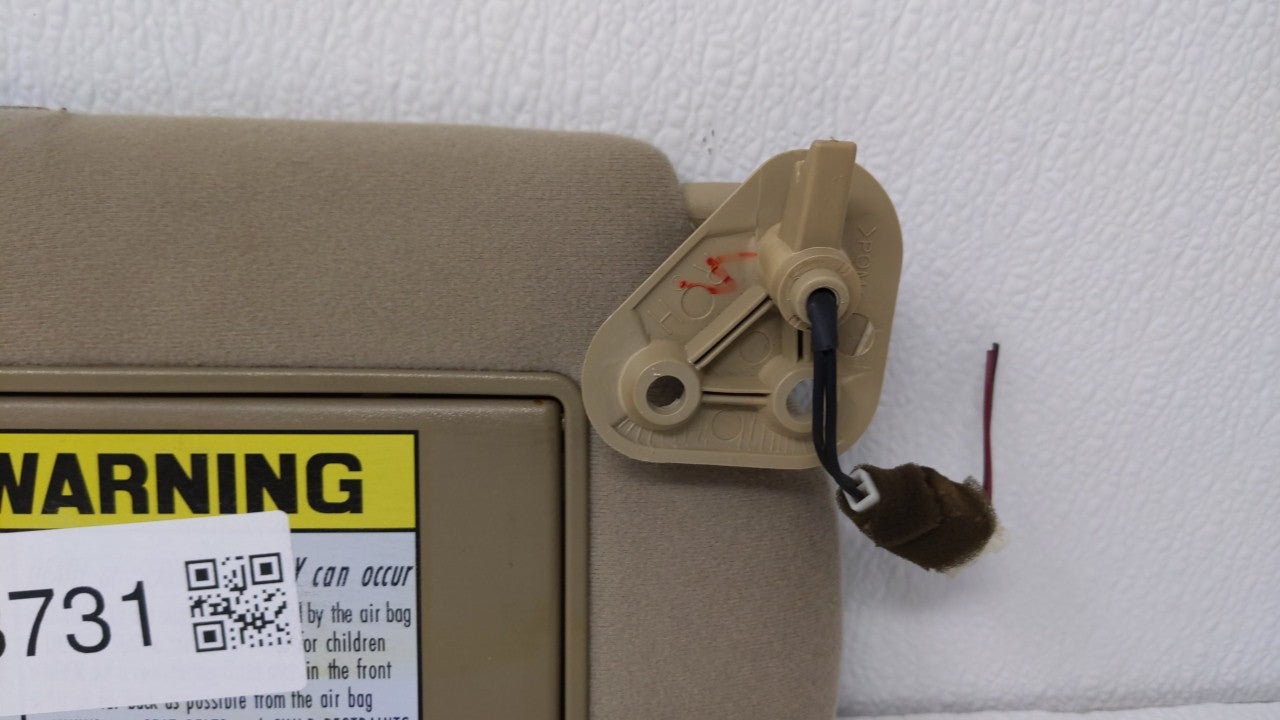 2002-2005 Hyundai Sonata Sun Visor Shade Replacement Passenger Right Mirror Fits Fits 2002 2003 2004 2005 OEM Used Auto Part