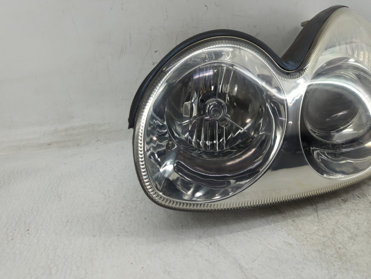 2002-2005 Hyundai Sonata Driver Left Oem Head Light Headlight Lamp - Oemusedautoparts1.com