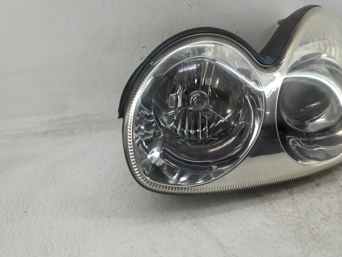 2002-2005 Hyundai Sonata Driver Left Oem Head Light Headlight Lamp - Oemusedautoparts1.com