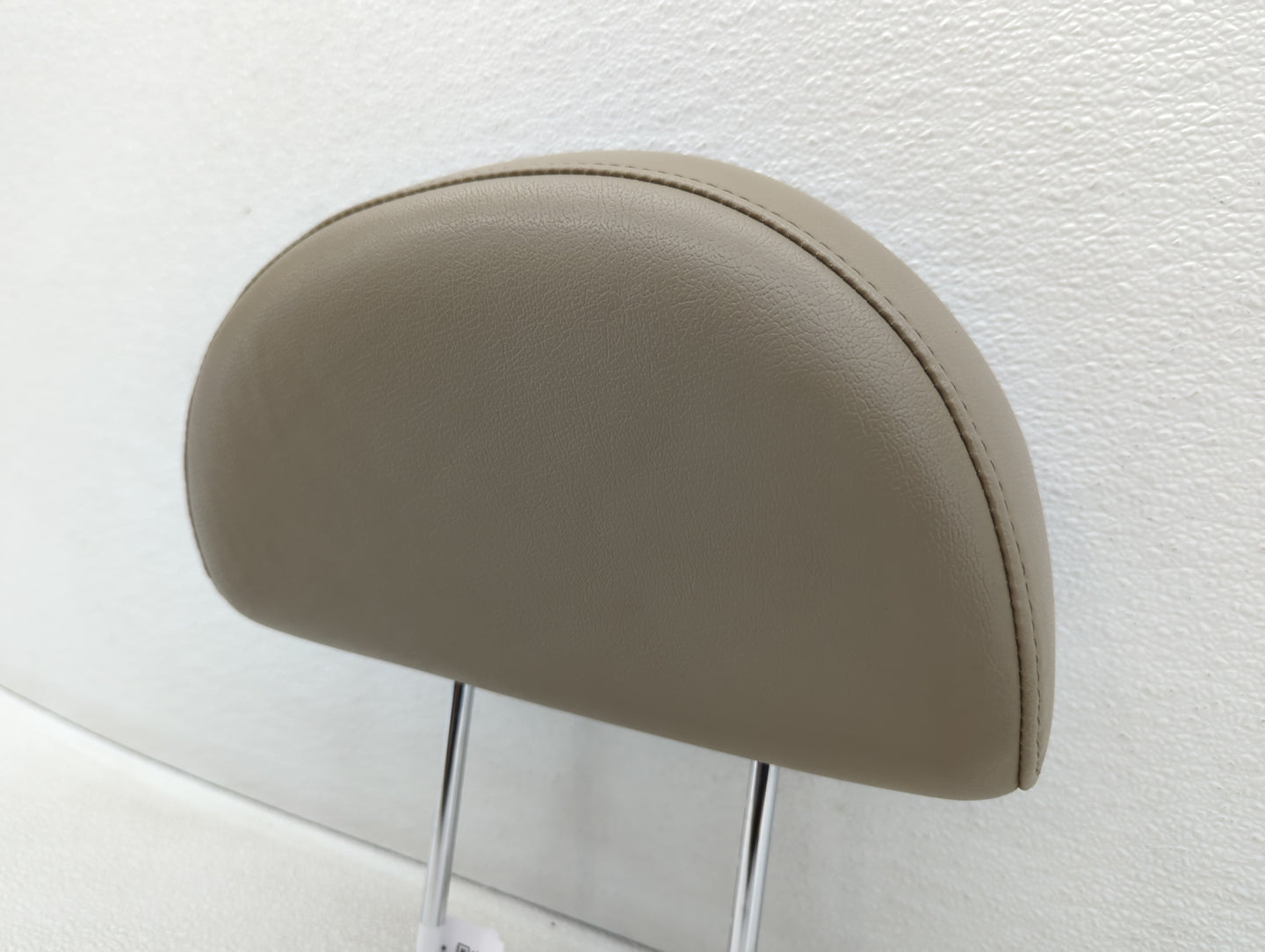 2002-2005 Hyundai Sonata Headrest Head Rest Rear Seat Fits Fits 2002 2003 2004 2005 OEM Used Auto Parts - Oemusedautoparts1.