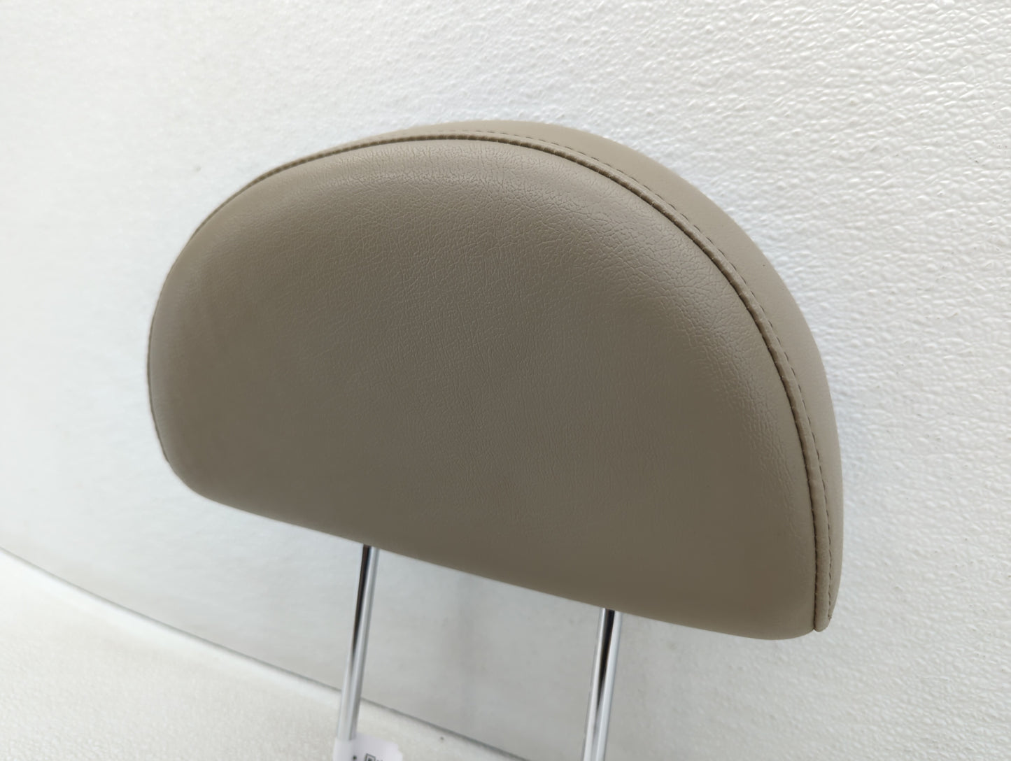 2002-2005 Hyundai Sonata Headrest Head Rest Rear Seat Fits Fits 2002 2003 2004 2005 OEM Used Auto Parts - Oemusedautoparts1.