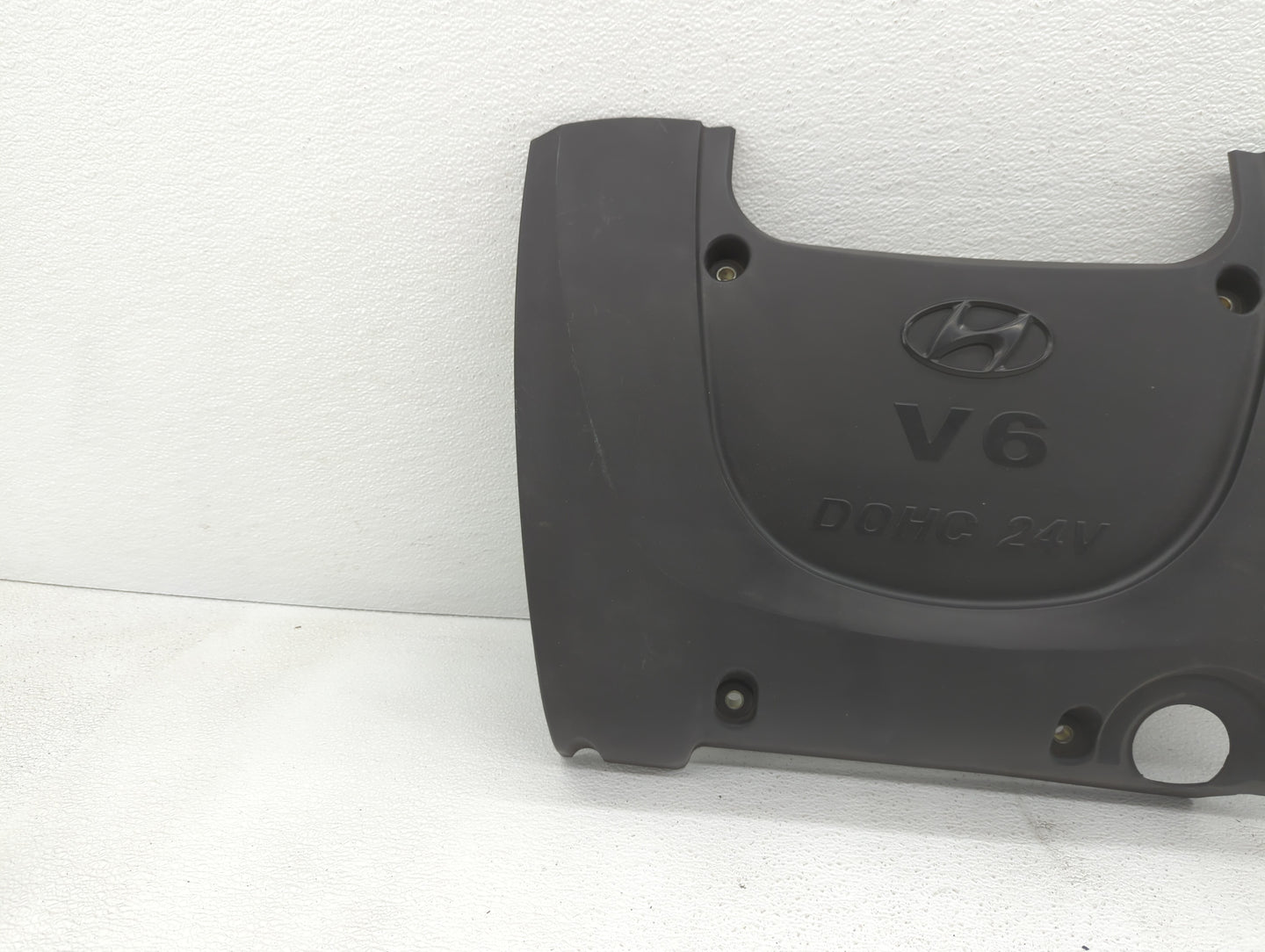 2004 Hyundai Sonata Engine Cover - Oemusedautoparts1.com