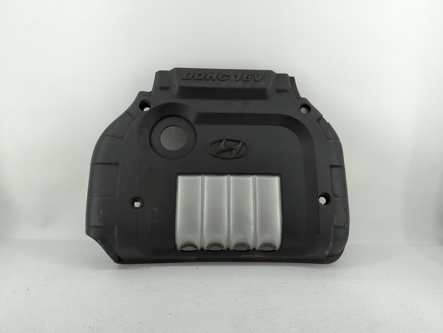 2004 Hyundai Sonata Engine Cover - Oemusedautoparts1.com